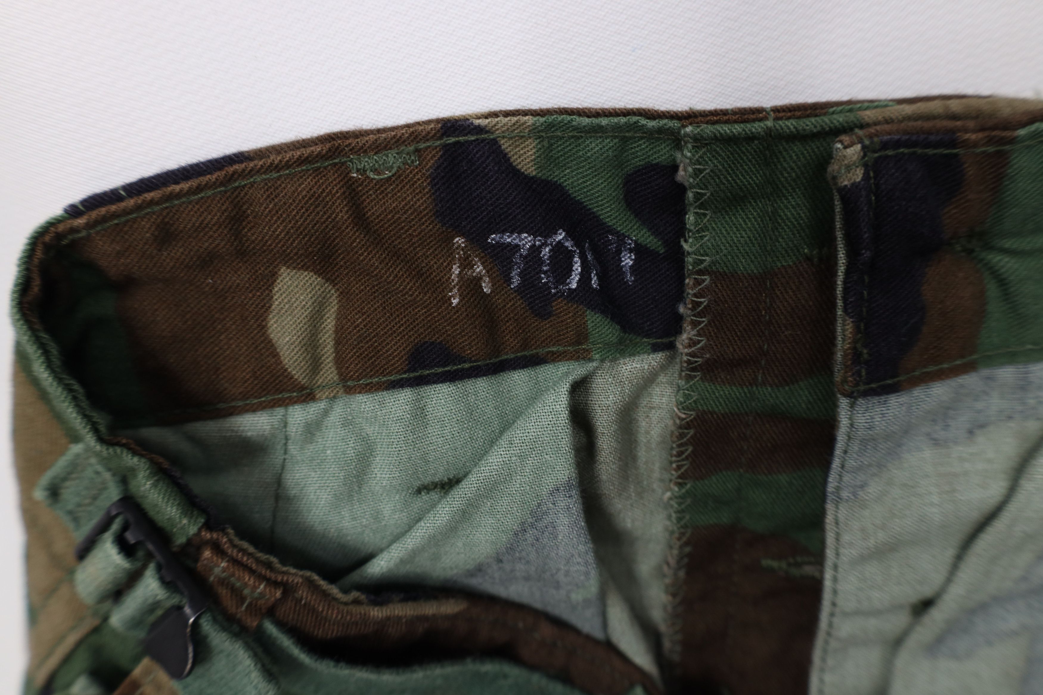 Vintage Vintage Y2K 2000 USGI Camouflage Combat Cargo Pants USA Size US 32 / EU 48 - 9 Thumbnail