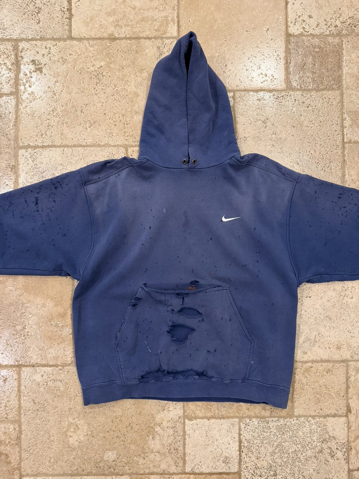 Nike Vintage Nike 90’s Thrashed Distressed Faded Blue Hoodie Size US XL / EU 56 / 4 - 5 Thumbnail