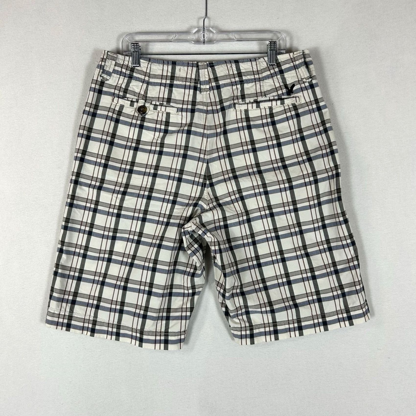 American Eagle Outfitters VINTAGE American Eagle Cargo Shorts Mens 33 Plaid Canvas 12 Inseam Casual Modern Classic Buckle Button Zipper Pockets Logo Rise High 33 in Waist Mens Size US 33 - 6 Thumbnail