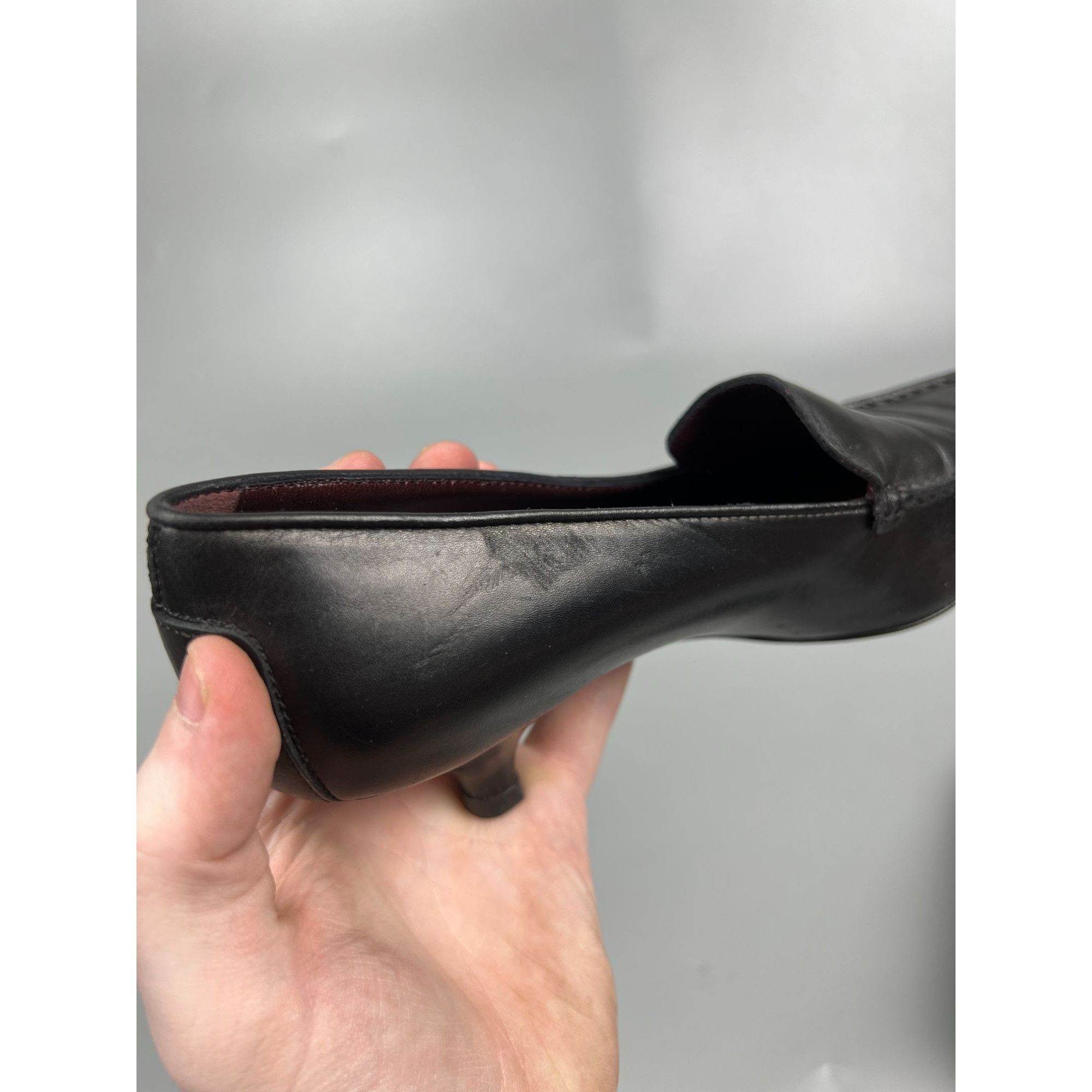 Tod's Tod’s Pointed Toe Kitten Heel Leather Pumps (Y01030) Size US 6 / IT 36 - 11 Thumbnail