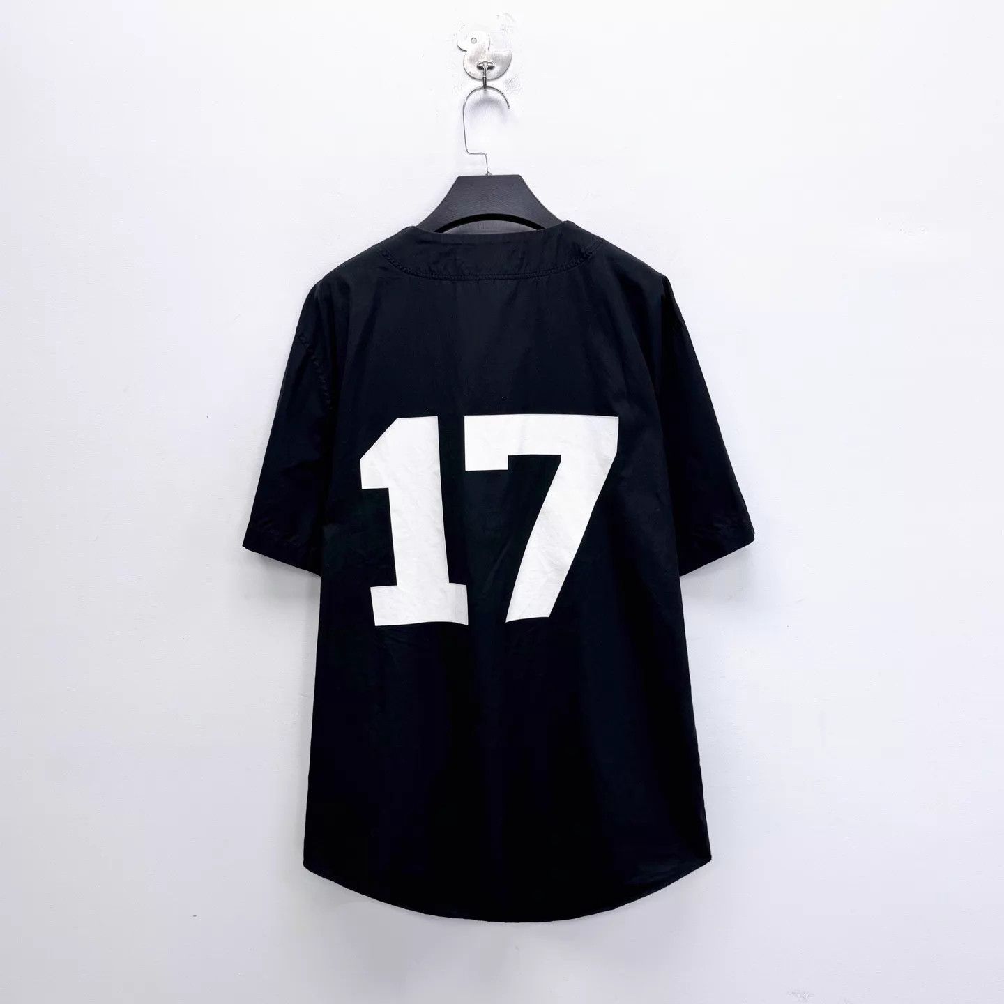 Givenchy Givenchy Blk Dig Print Short-Sleeve Shirt Jacket 39 M Unisex Size US M / EU 48-50 / 2 - 2 Thumbnail