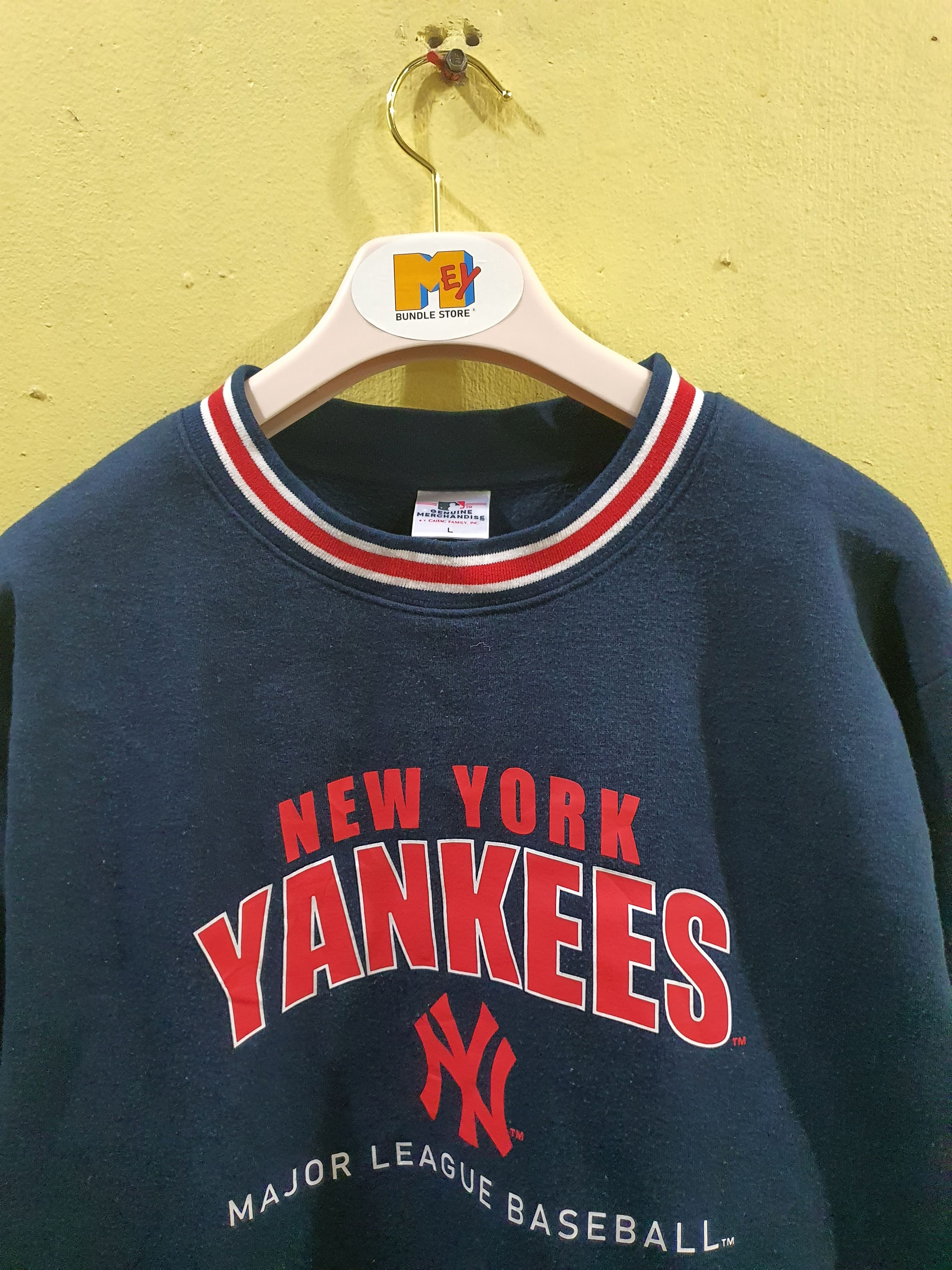 MLB vintage 90s MLB New York Yankees sweatshirt Size US L / EU 52-54 / 3 - 3 Thumbnail