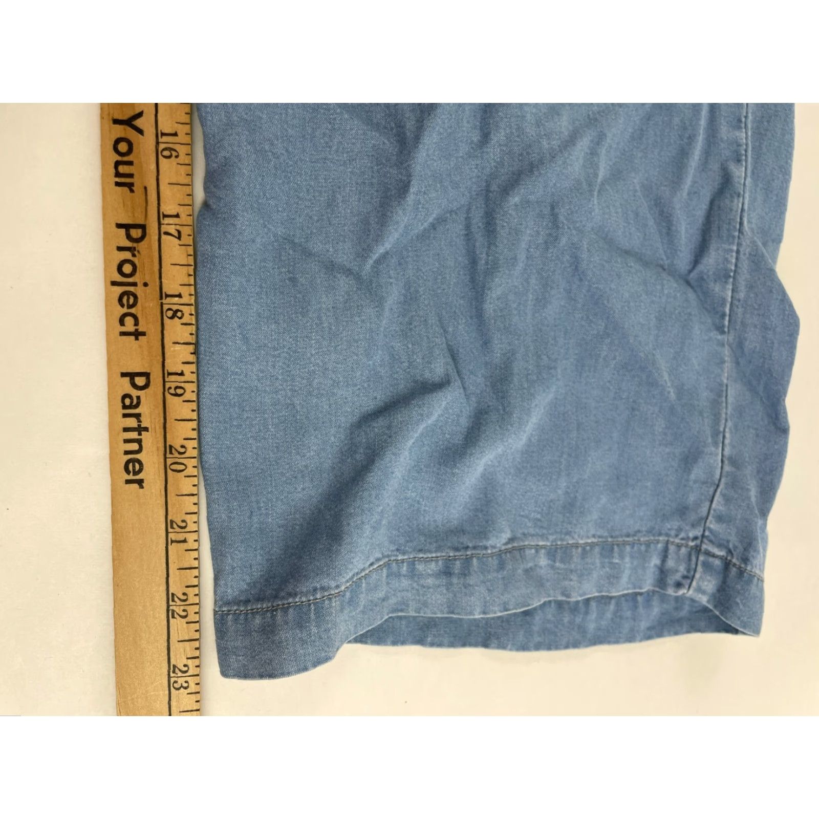 Laundry by Shelli Segal Laundry by Shelli Segal Pants Women's M Indigo Wash Pull On Wide Leg NWT NWD- there’s a hole in side Size 32" / US 10 / IT 46 - 6 Thumbnail