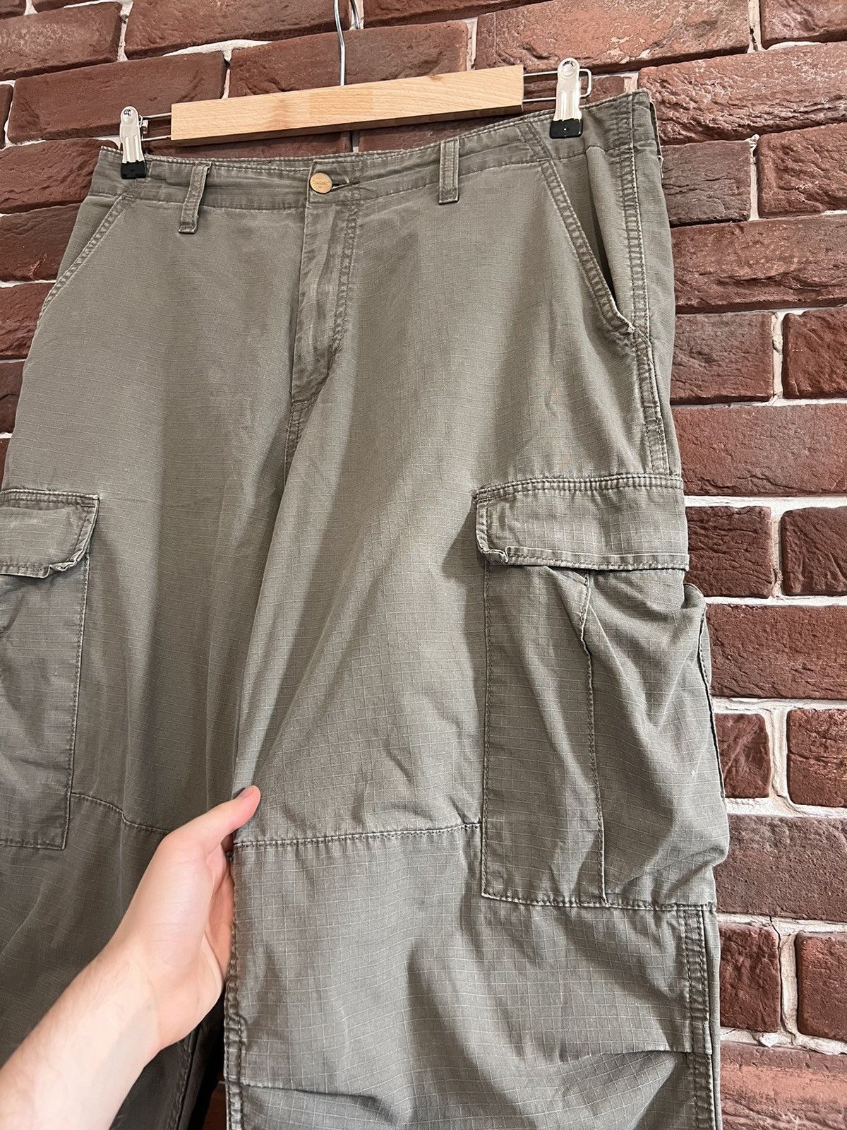 Carhartt Vintage 00s Carhartt Work Cargo Pants Hype Streetwear 31x32 Size US 32 / EU 48 - 8 Thumbnail
