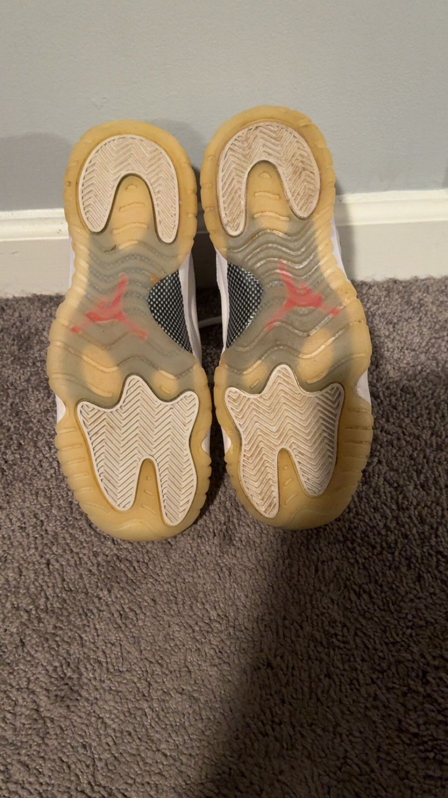 Jordan Brand × Nike Jordan 11 Platinum Tint (GS) Size US 7 / EU 40 - 5 Thumbnail