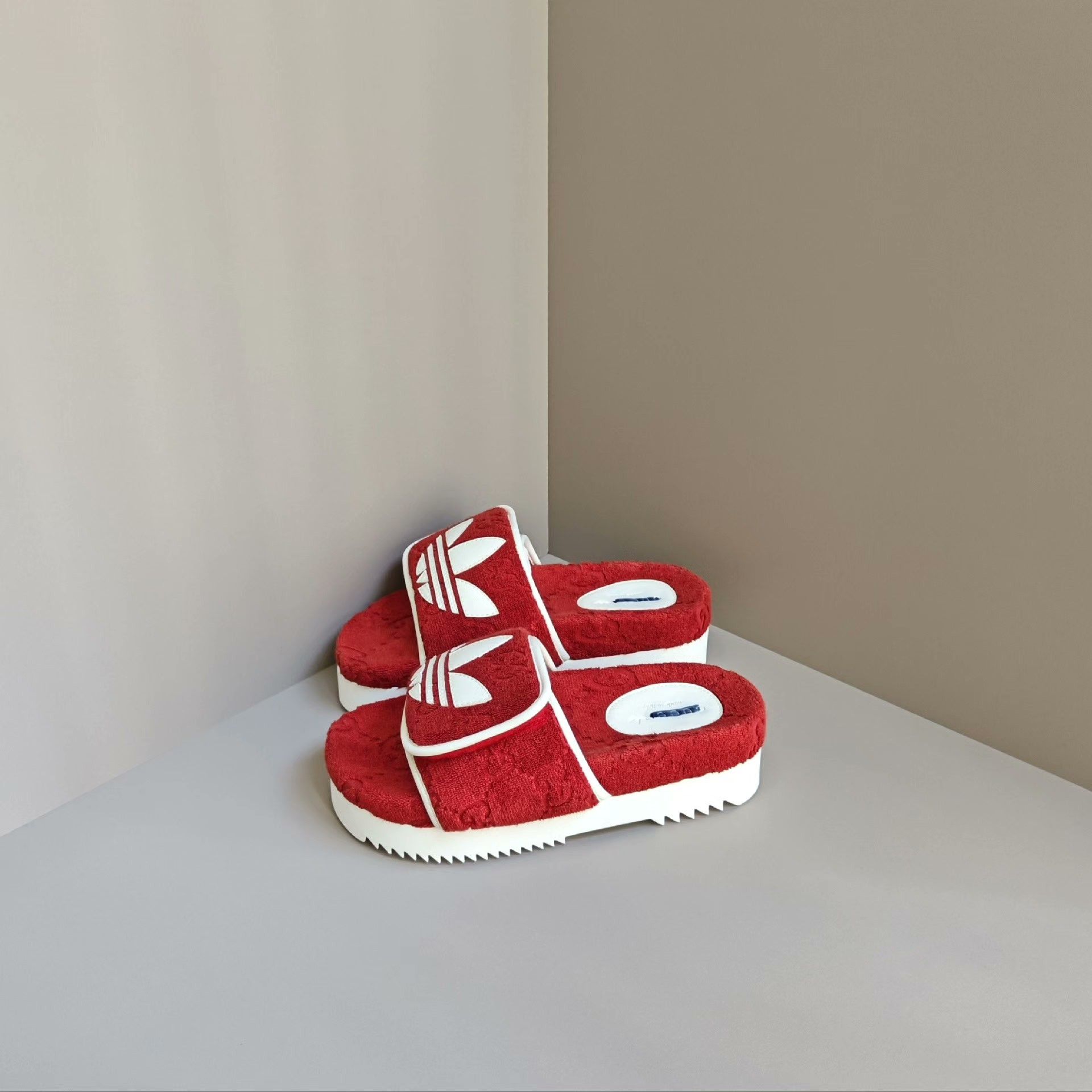 Gucci Gucci Collab Sandals us_6 Women Size US 6 / IT 36 - 1 Thumbnail