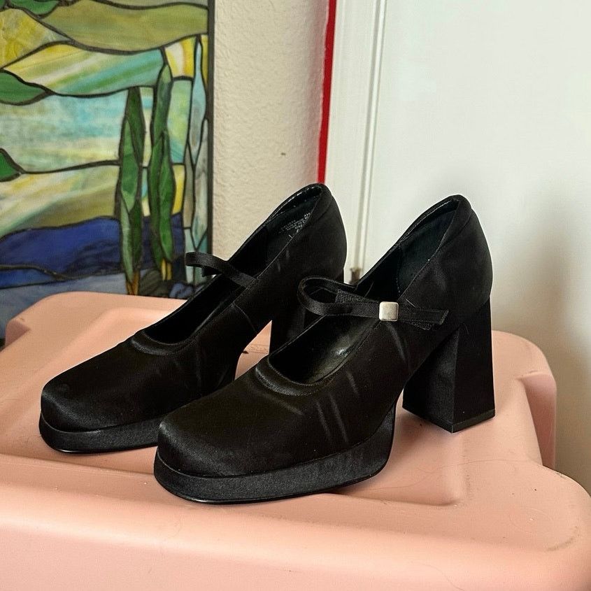 Esprit esprit vintage black calista satin mary jane heels shoes Size US 8 / IT 38 - 1 Thumbnail