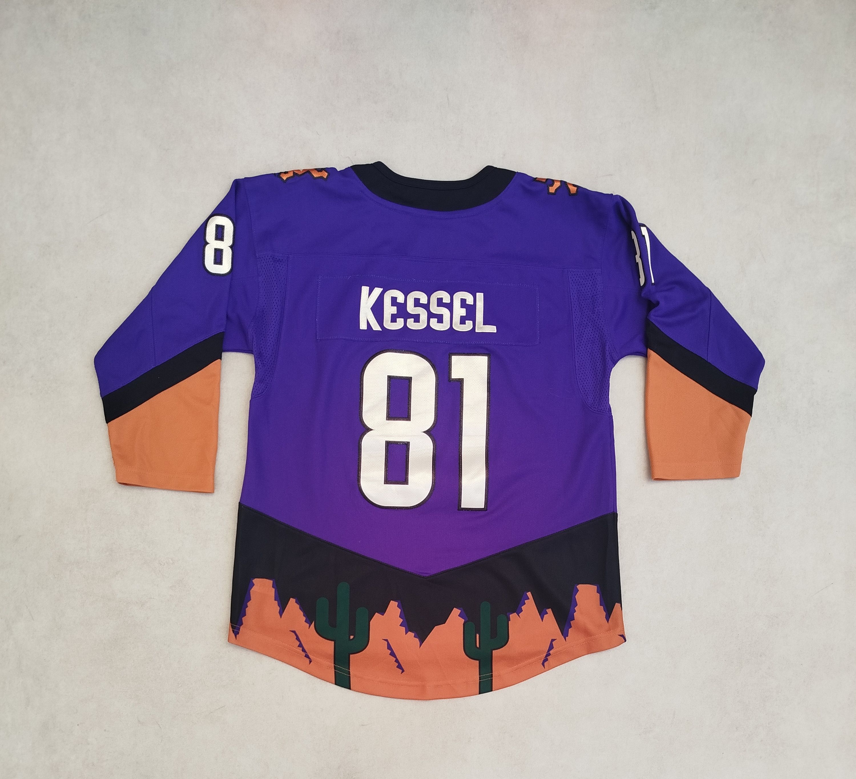 NHL Arizona coyotes NHL jersey Size US S / EU 44-46 / 1 - 6 Thumbnail