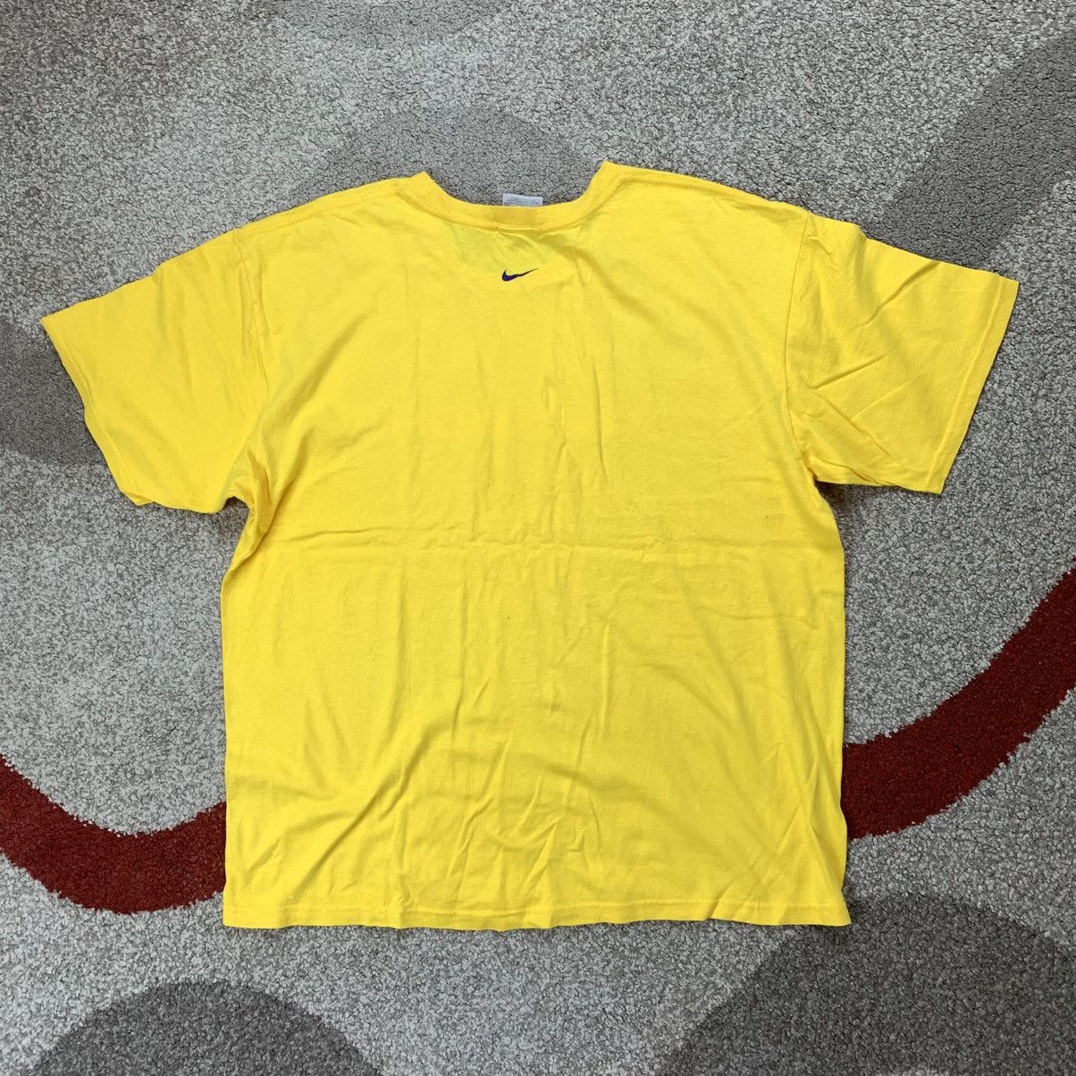 Nike NIKE SWOOSH VINTAGE Short Sleeve Tshirt Size US L / EU 52-54 / 3 - 6 Thumbnail