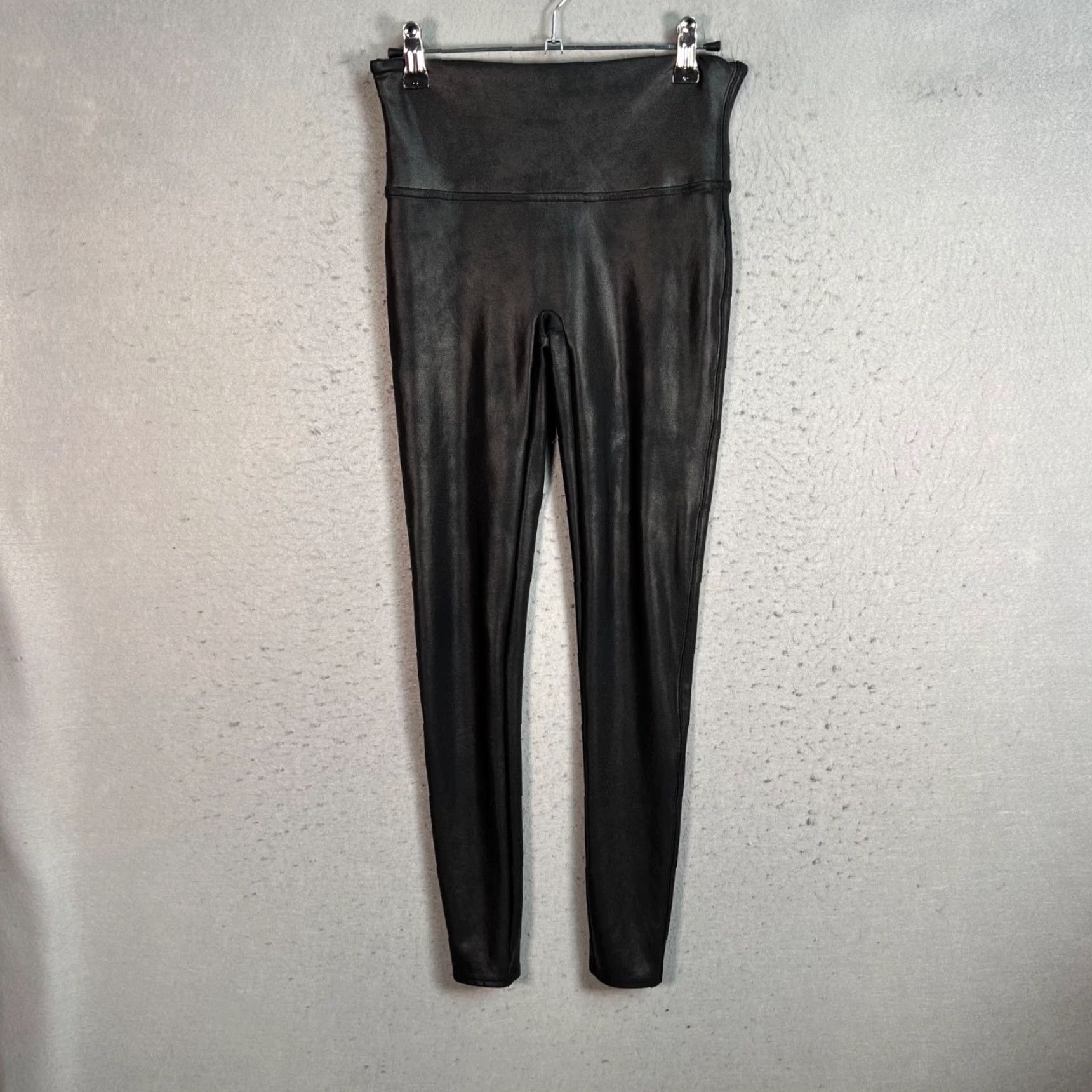 Spanx Spanx Womens Medium Faux Leather High-Waisted Leggings Black M Leggings Faux Leather, Spandex Logo Ankle Rise High Vintage No Size 32" / US 10 / IT 46 - 2 Thumbnail