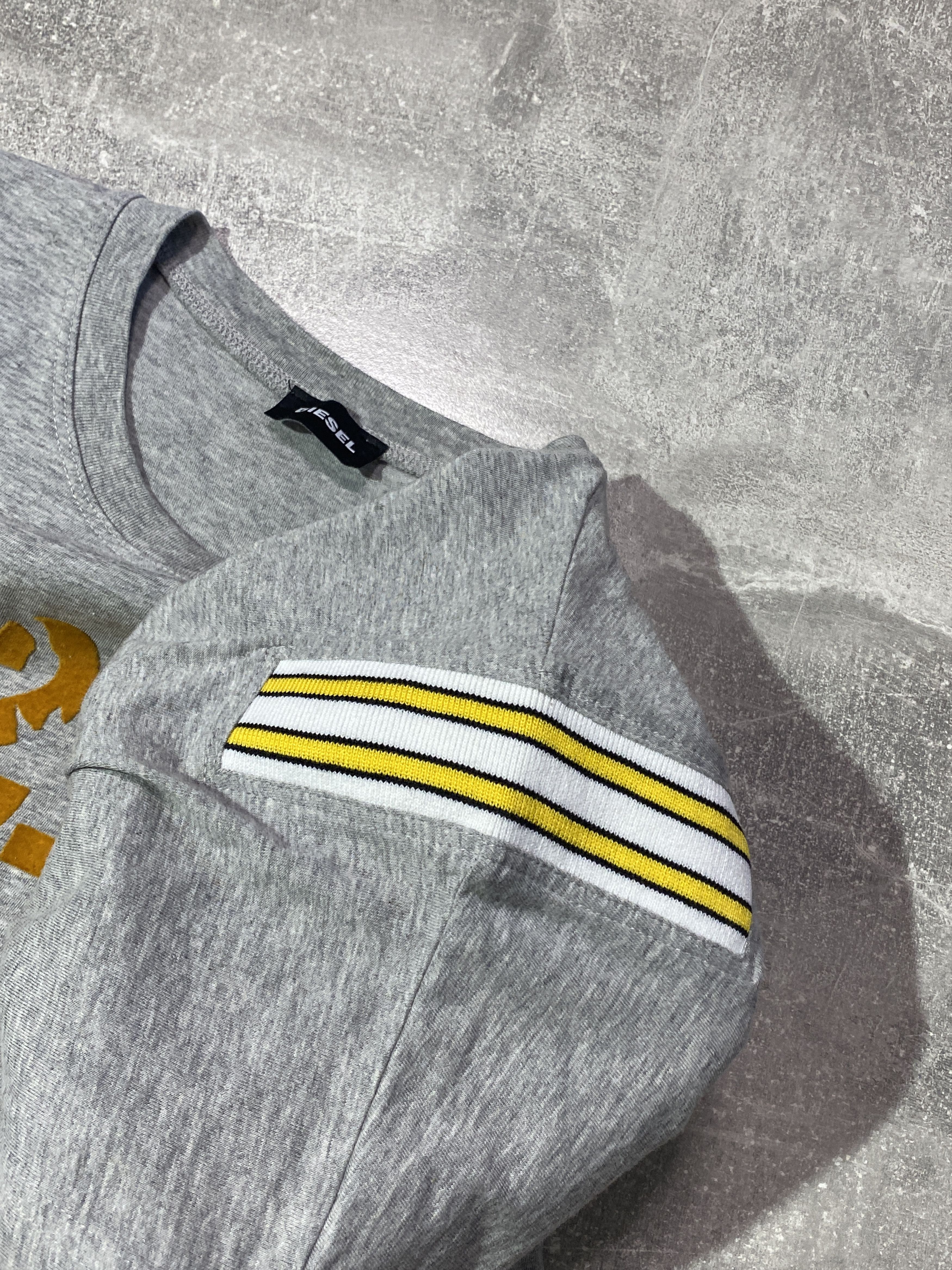 Diesel Vintage Y2K LESEID/DIESEL Reverse Logo T-shirt Size US S / EU 44-46 / 1 - 5 Thumbnail