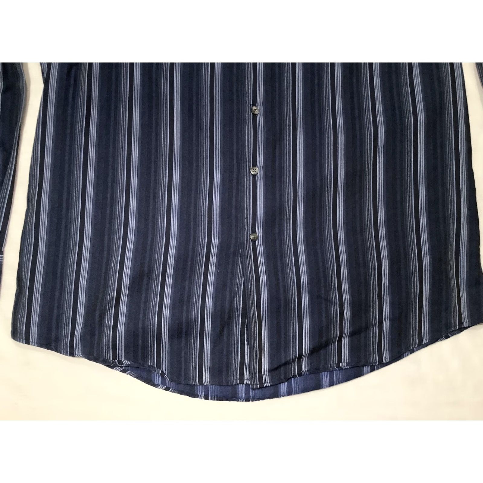 Van Heusen VINTAGE Van Heusen Shirt Mens XL Blue Stripe Long Sleeve Button Front Dress Collared Size 46R - 3 Thumbnail