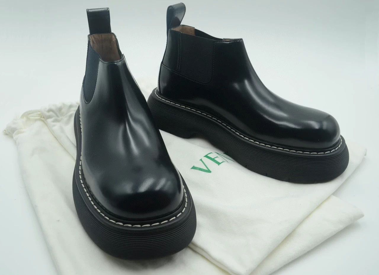 Bottega Veneta BV men's thick sole chelsea boots black Size US 10 / EU 43 - 2 Thumbnail