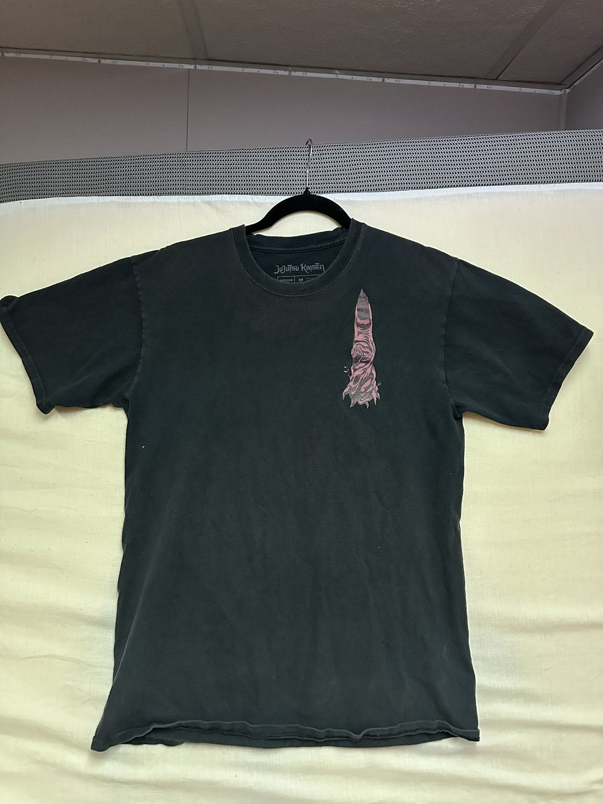 Other Jujutsu Kaisen Sukuna Finger T Shirt Men's Medium Anime Y2k Size US M / EU 48-50 / 2 - 1 Thumbnail