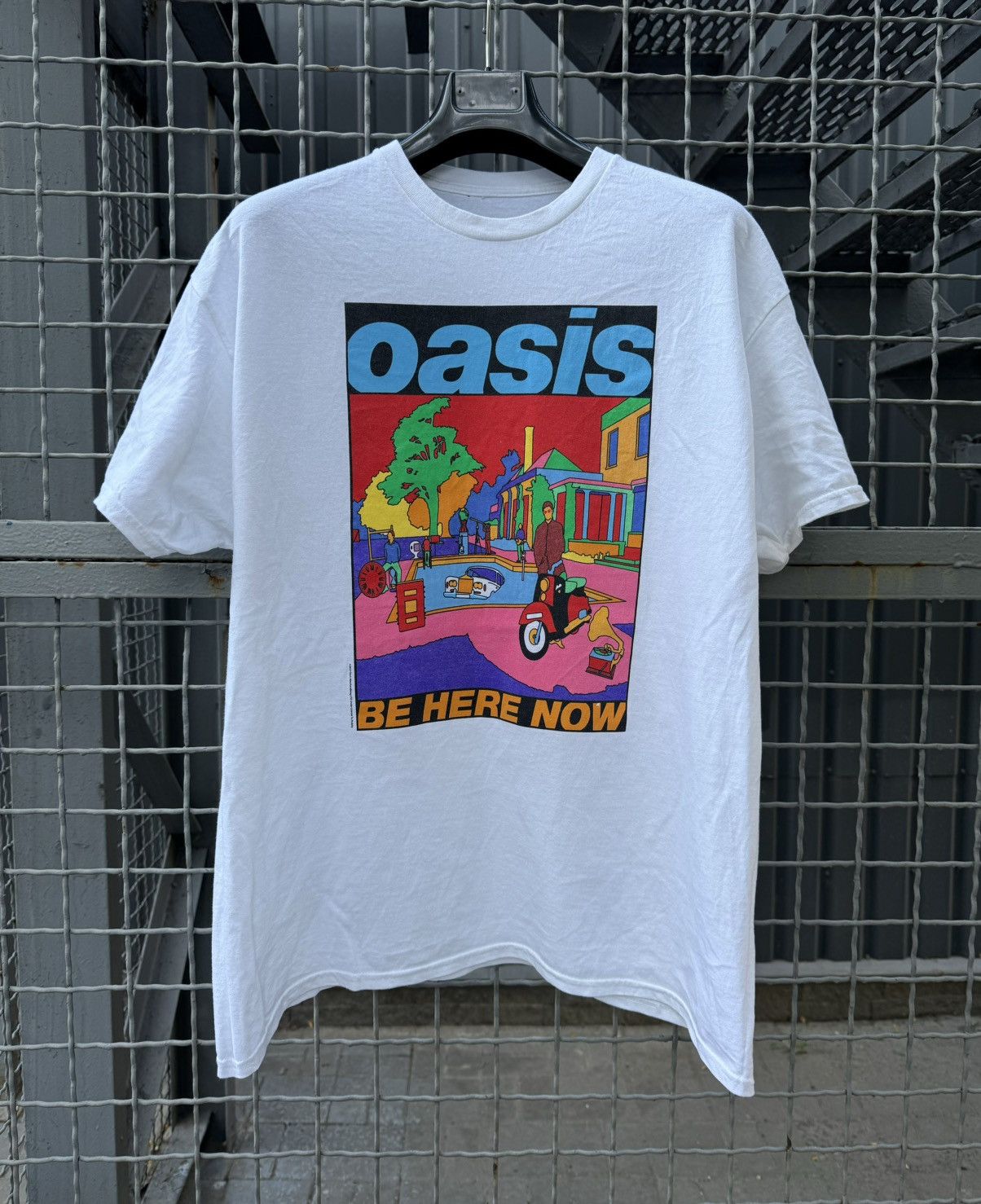 Band Tees Oasis 2022 Be Here Now Rock Band T Shirt Y2K Size US XL / EU 56 / 4 - 1 Thumbnail