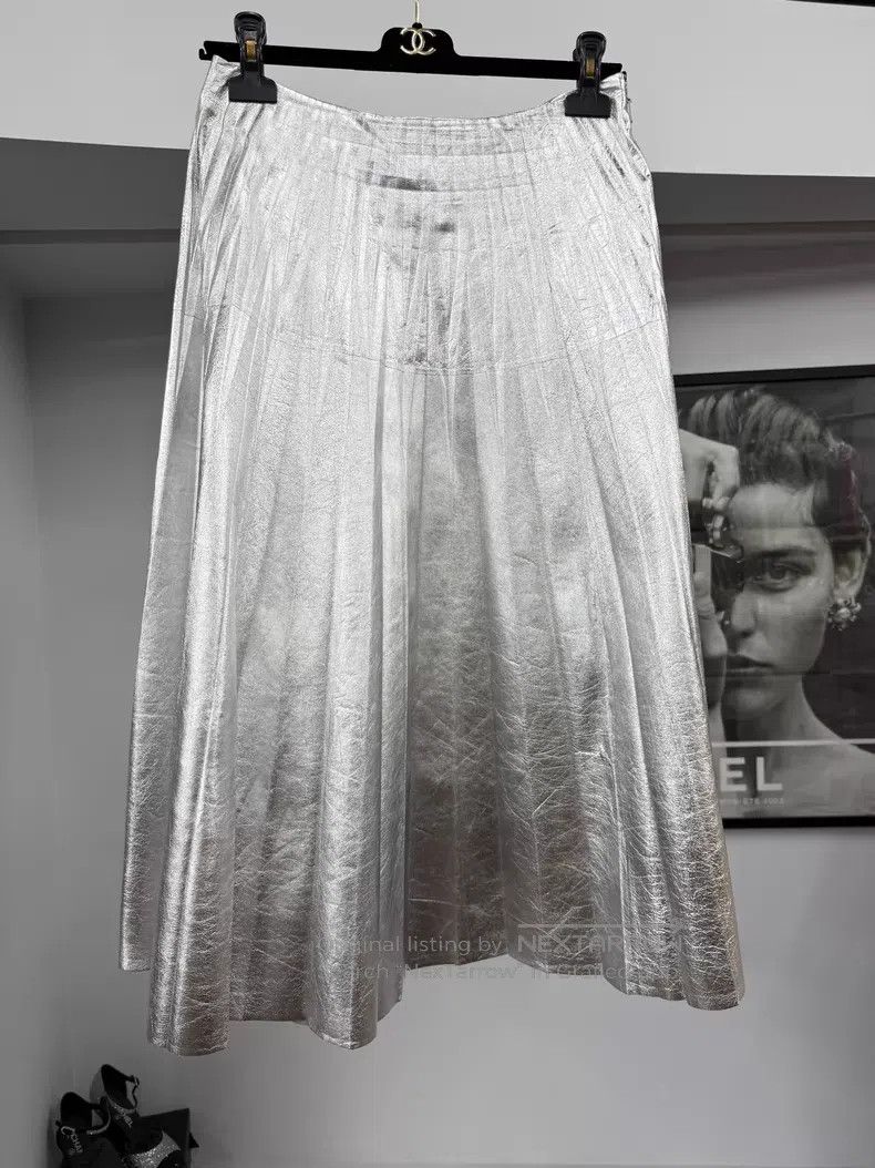 Gucci Gucci Silver skirt Size 28" / US 6 / IT 42 - 1 Thumbnail