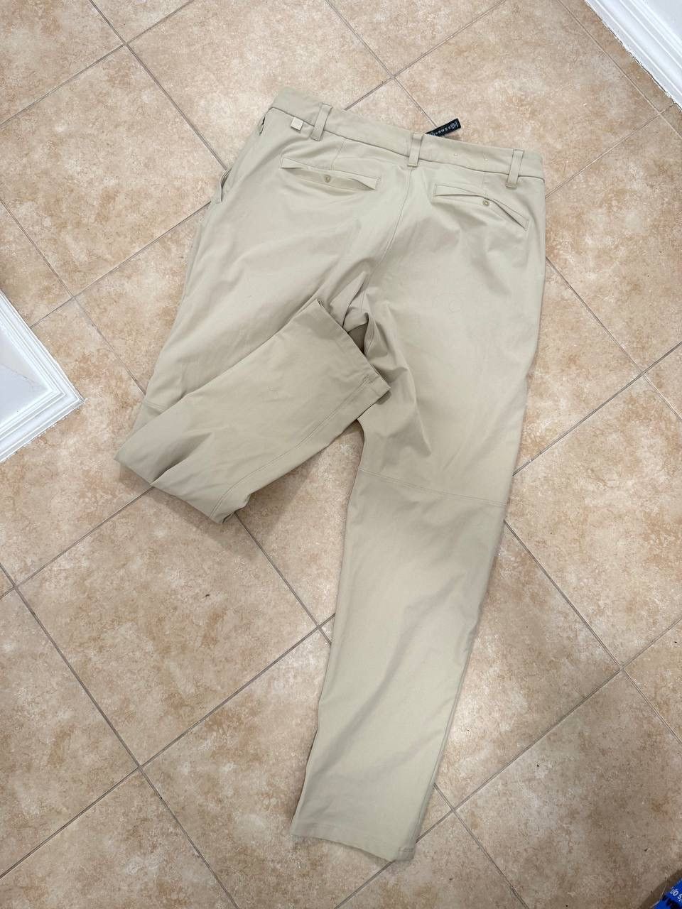 Lululemon Lululemon Khaki Pants Beige Tan men’s 34 size Size US 34 / EU 50 - 3 Thumbnail