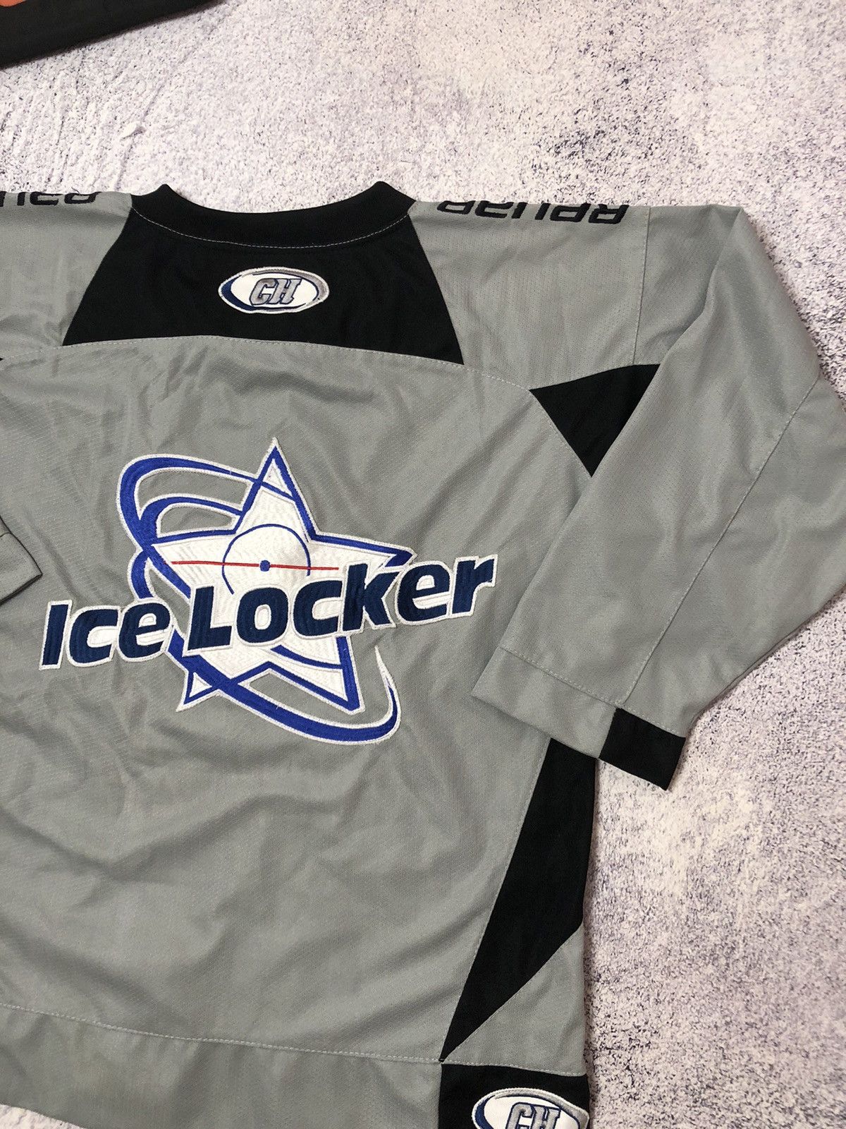 NHL × Vintage Vintage hockey jersey size M y2k sport Size US M / EU 48-50 / 2 - 7 Thumbnail