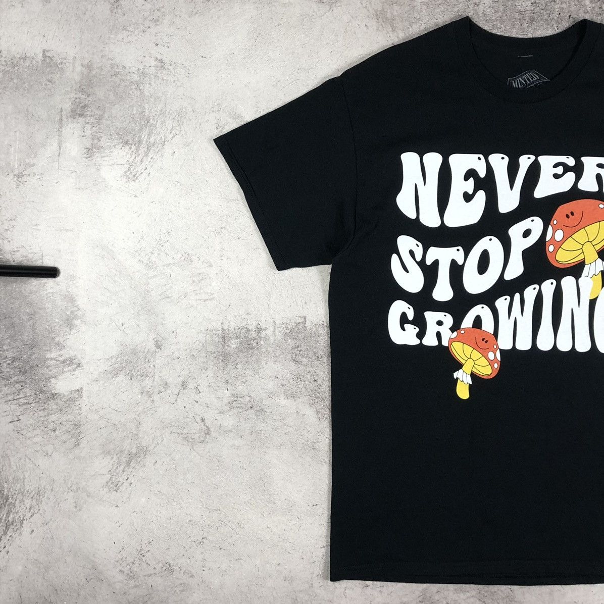 Other Minted Never Stop Growing Mushroom Psycho Hippie Graphic Tee Size US M / EU 48-50 / 2 - 6 Thumbnail