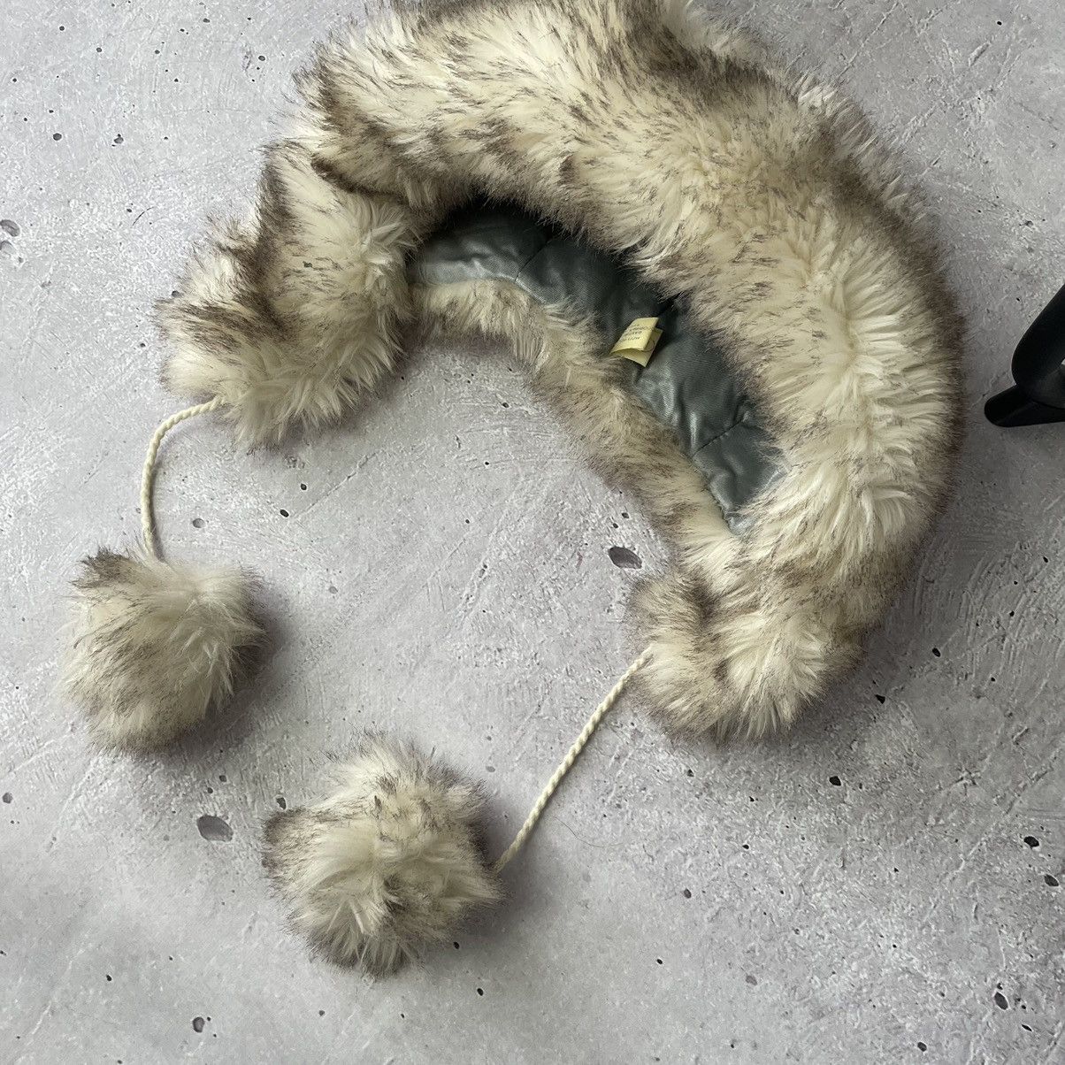 Other Vintage Y2K archival style faux fur USHANKA trapper hat Size ONE SIZE - 3 Thumbnail