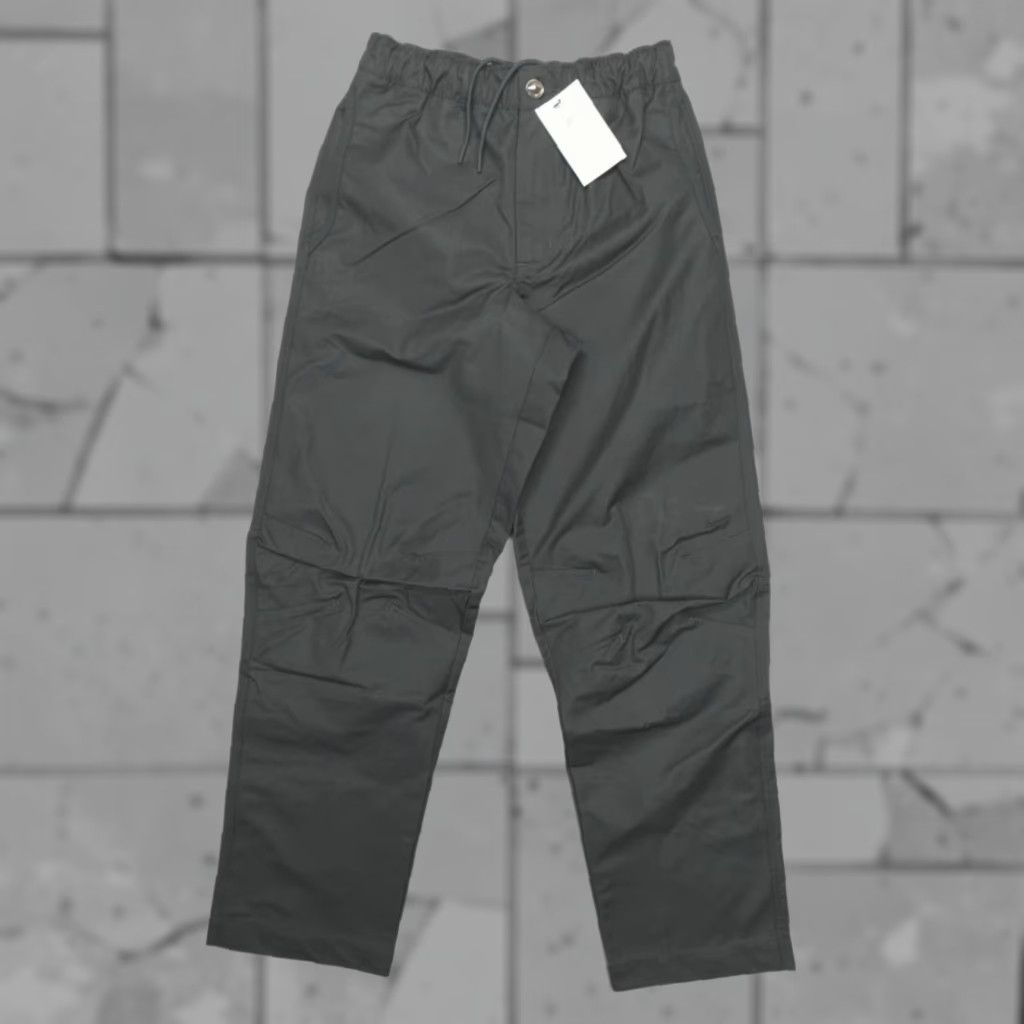 Nike Nike Tech Loose Fit Straight Leg Reg Woven Pants HJ0647-060 XS Black Nike Tech Knit Athleisure Pants Mens Regular Size US 27 - 1 Thumbnail