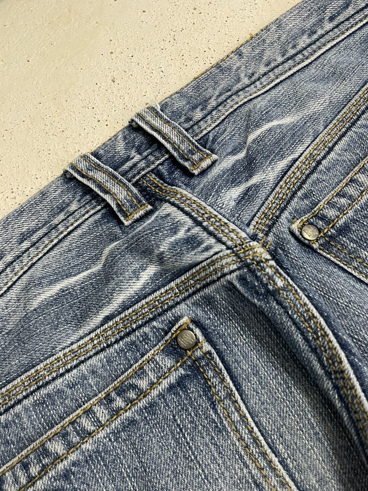 HIDEAWAYS × Nicole Club Hideaways Nicole Light Wash Whisker Y2K Design Size US 30 / EU 46 - 19 Thumbnail