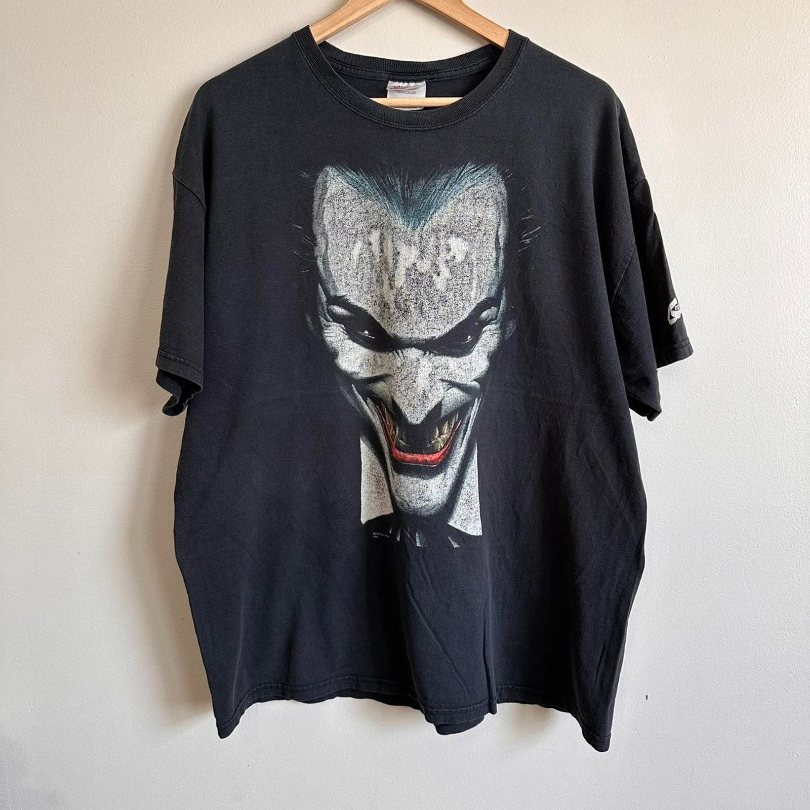 Vintage Vintage Y2K The Joker Shirt Size US XL / EU 56 / 4 - 1 Thumbnail