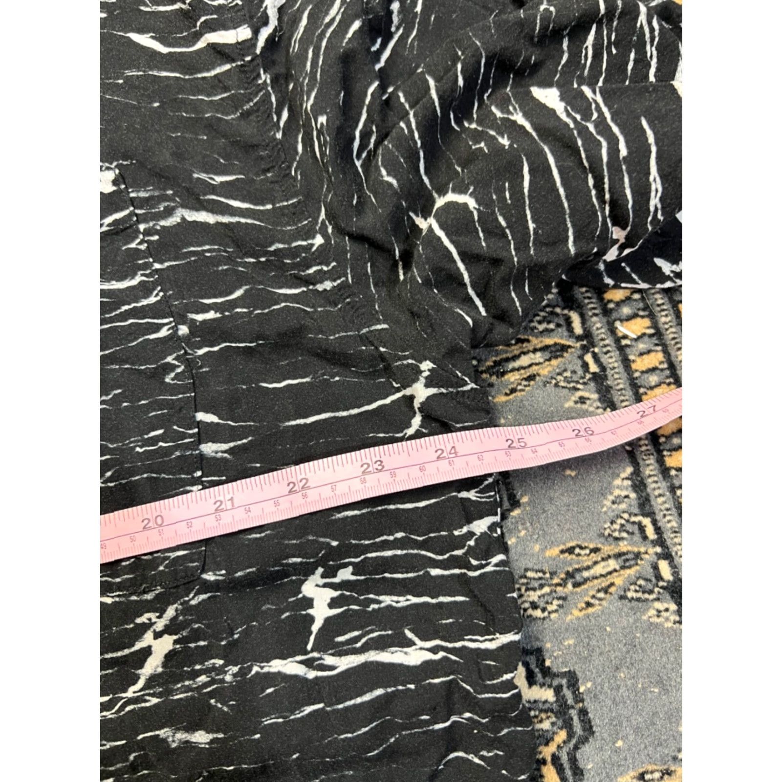 Quiksilver Stranger Things Quiksilver XL Black Button-Up Shirt User: Stranger Things Quiksilver XL Black Button-Up Shirt Size US XL / EU 56 / 4 - 3 Thumbnail