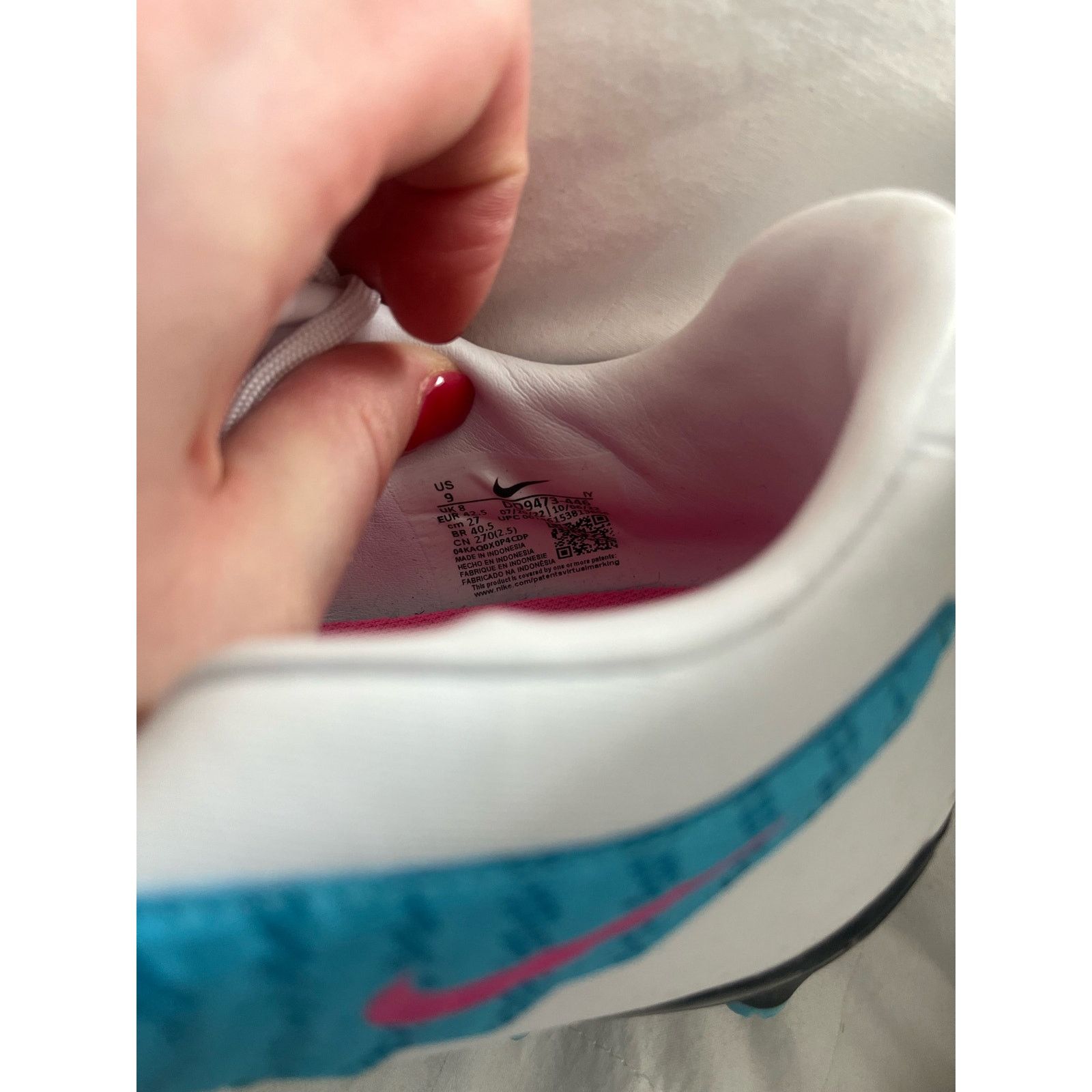 Nike Nike Phantom GX Academy MG Blast Pack Baltic Blue/Pink White Size US 9 / EU 42 - 4 Thumbnail