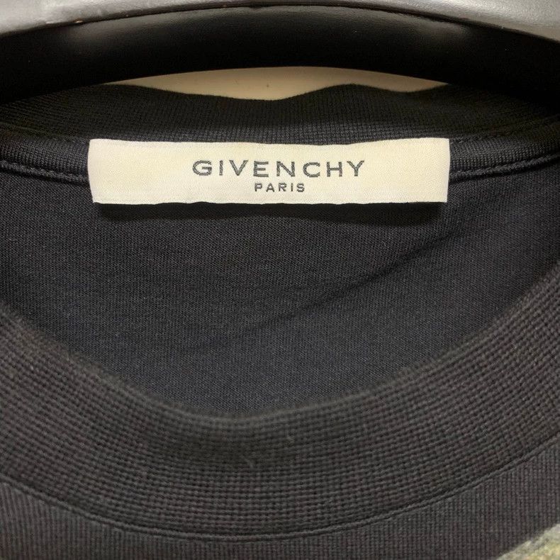 Givenchy Givenchy Butterfly and Star T-Shirt, M Size, Classic Black Size US M / EU 48-50 / 2 - 2 Thumbnail