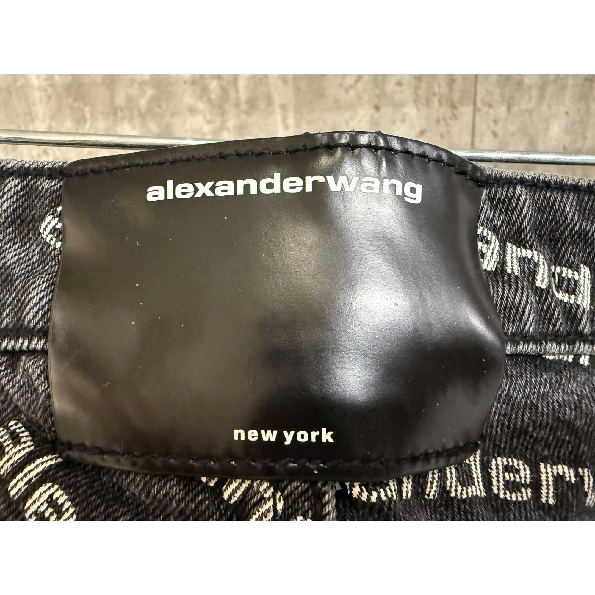 Alexander Wang Alexander Wang Black & White Logo Print Denim Jeans Straight Size 26" / US 2 / IT 38 - 12 Thumbnail