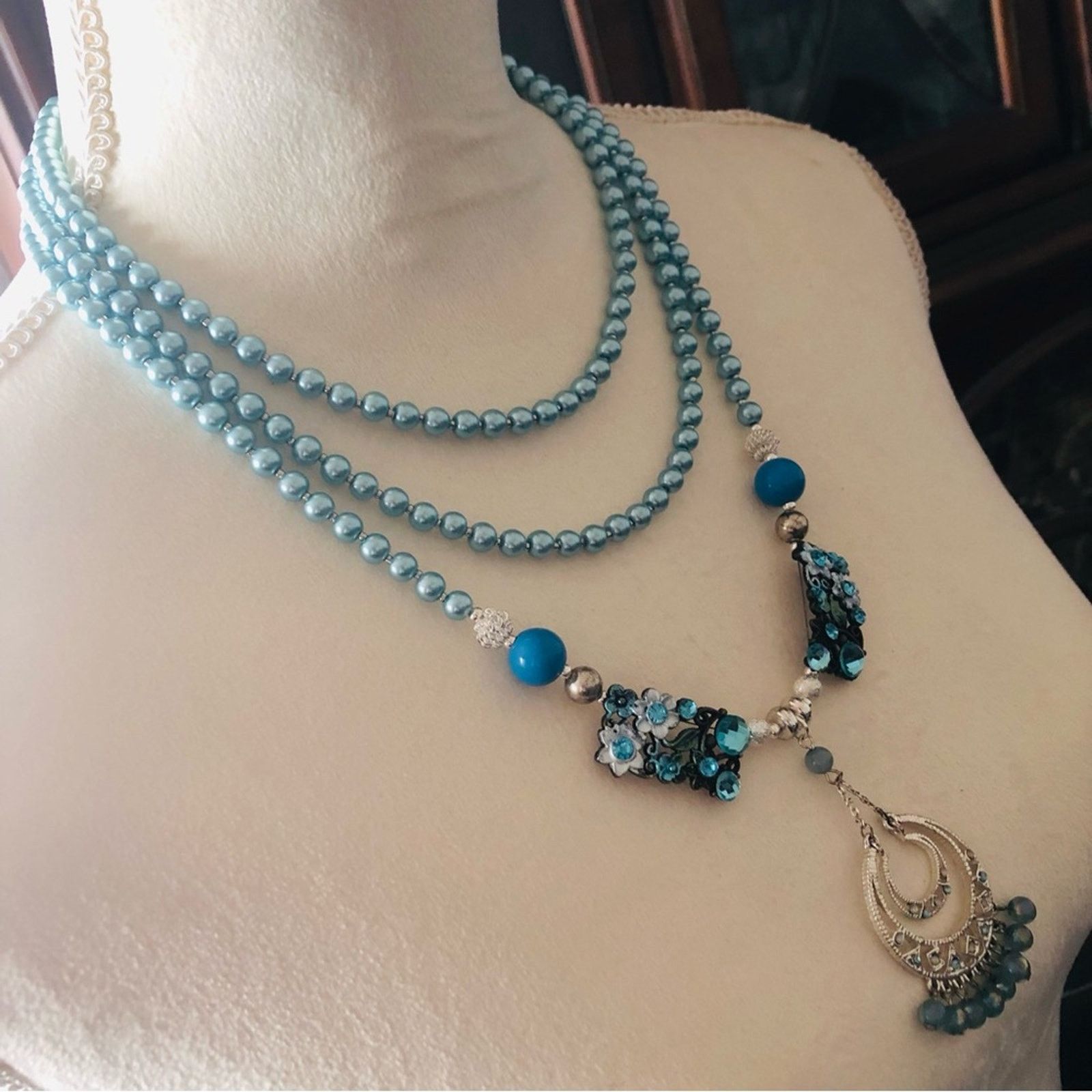 Handmade Handcrafted repurpose blue crystal Pearl necklace Size ONE SIZE - 4 Thumbnail