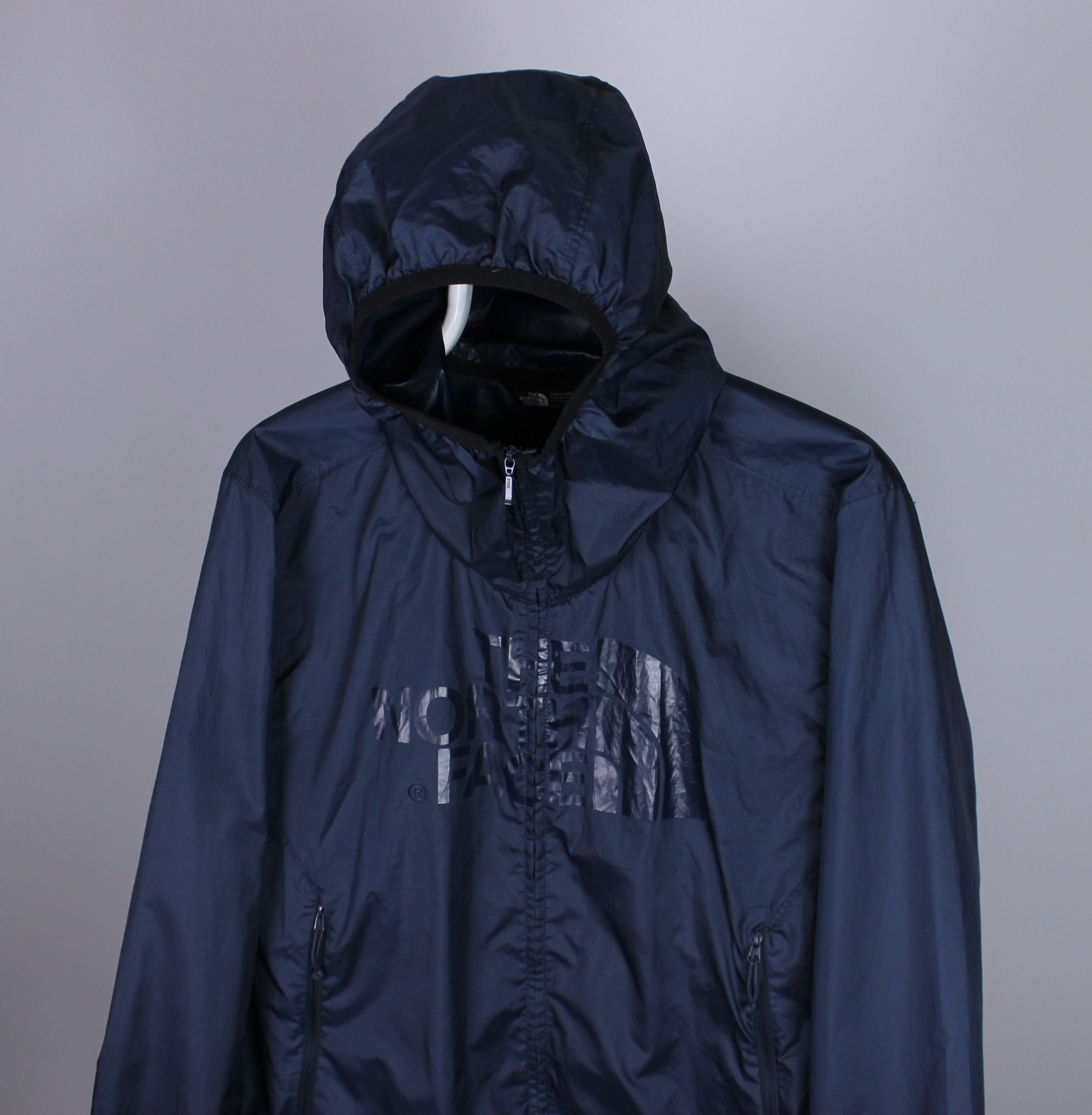 The North Face TNF The North Face light jacket big logo centr L Size US L / EU 52-54 / 3 - 1 Thumbnail