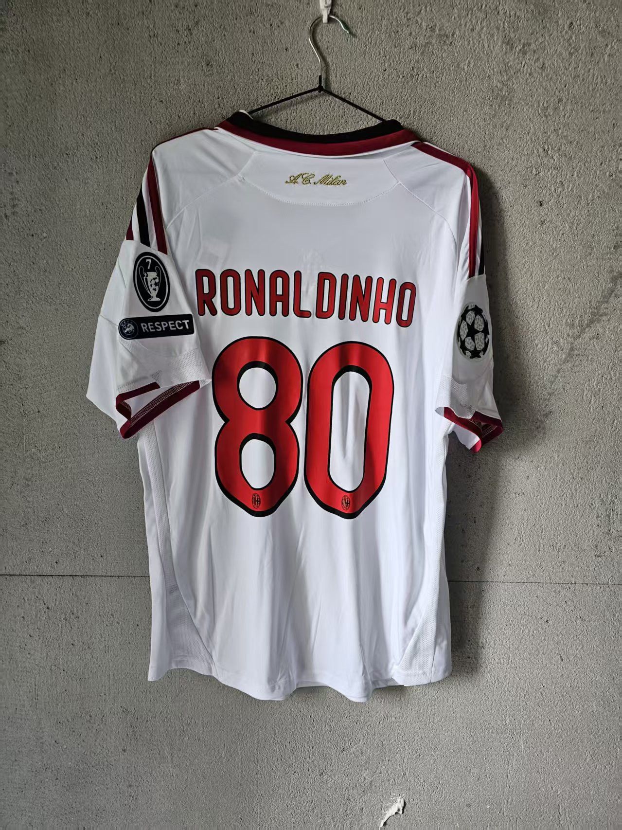 Other 2008 2009 AC Milan #80 Ronaldinho Jersey Size US S / EU 44-46 / 1 - 1 Thumbnail