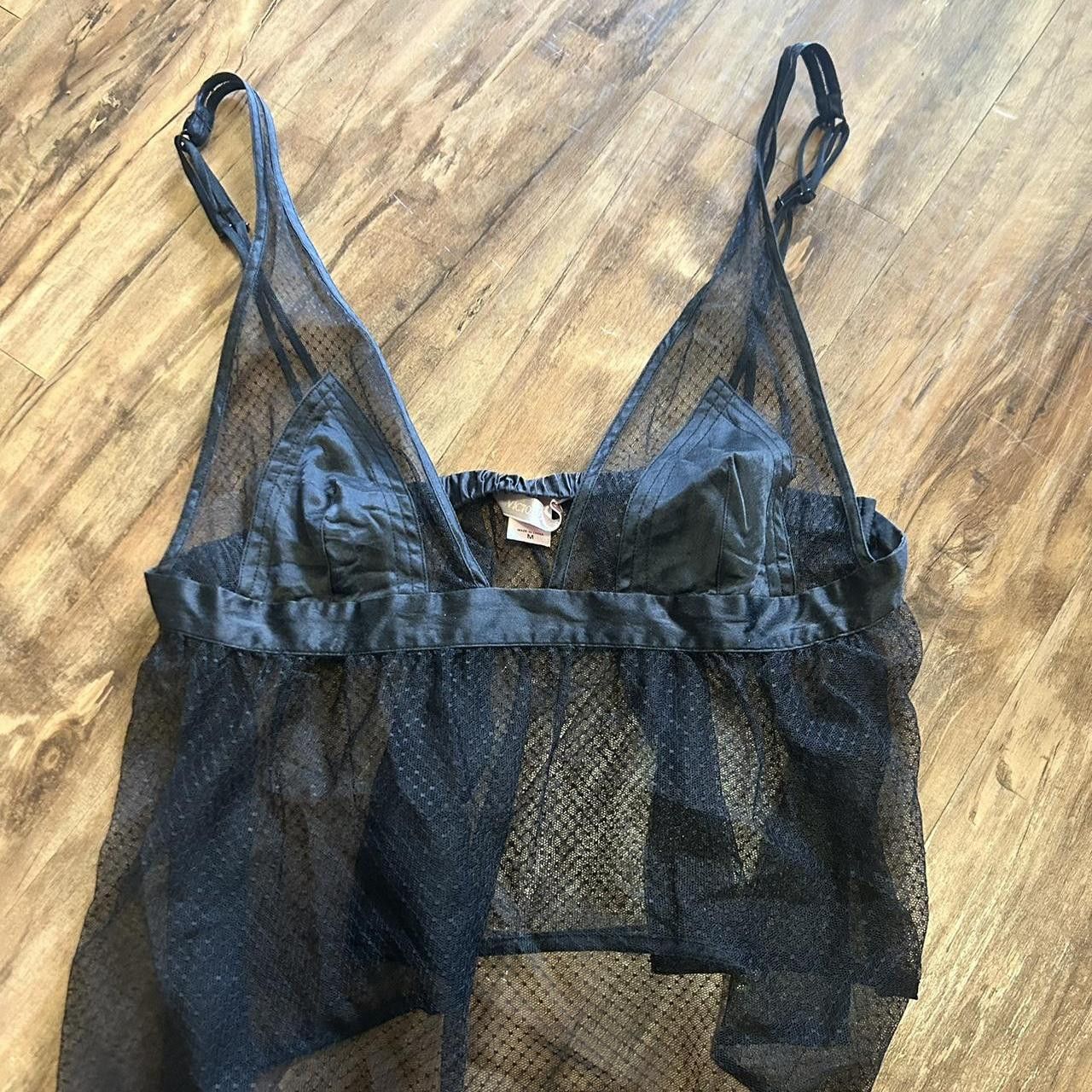 Victoria's Secret Victoria's Secret Black Camisole M Vintage Size M / US 6-8 / IT 42-44 - 1 Thumbnail