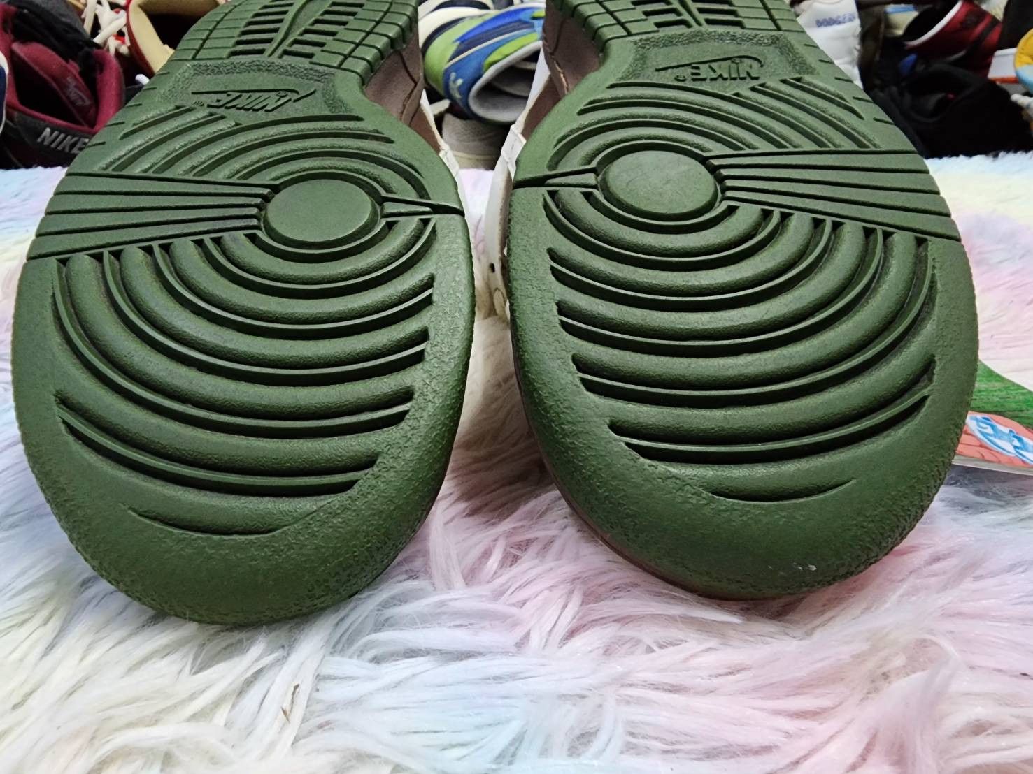 Nike Nike Sb Dunk Low Oompa Loompa Size US 9.5 / EU 42-43 - 10 Thumbnail