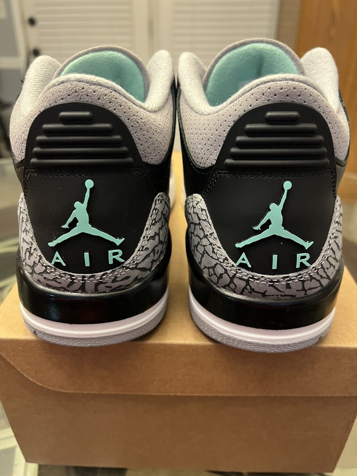 Jordan Brand Jordan 3 Retro “Green Glow” 2024 Size US 8.5 / EU 41-42 - 6 Thumbnail