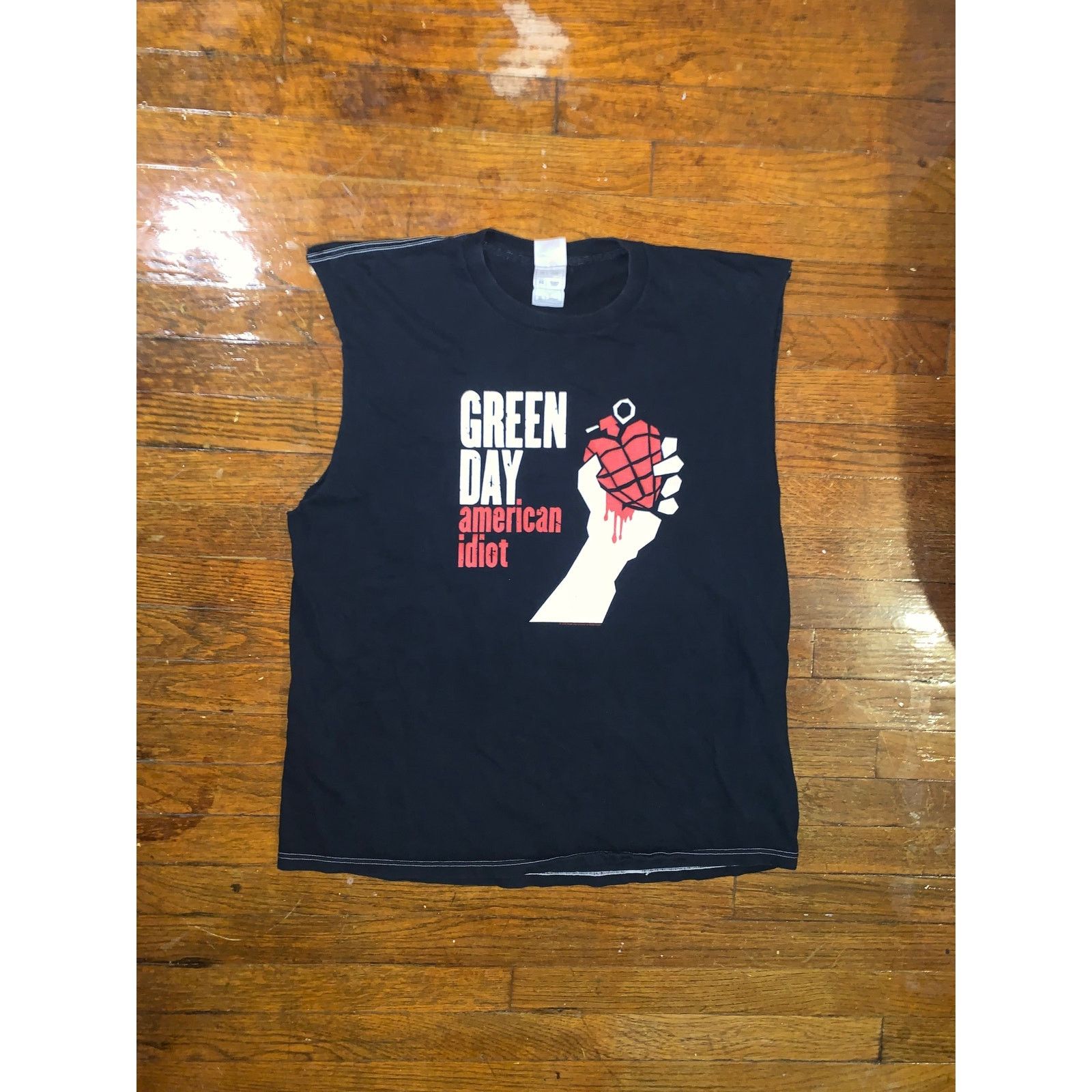 Band Tees × Other × Vintage Green Day American Idiot Heart Grenade T Shirt Cut Off L Size US XL / EU 56 / 4 - 2 Thumbnail