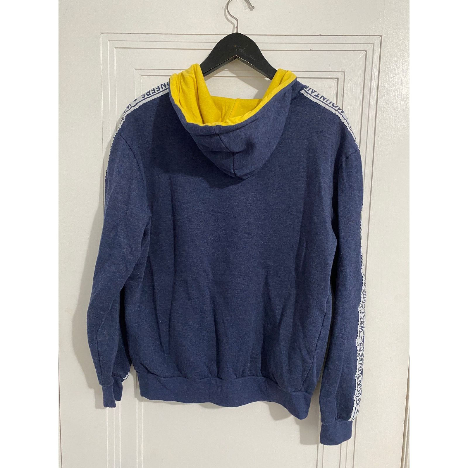 Colosseum Athletics West Virginia Mountaineers Full-Zip Hoodie Size Medium Size US M / EU 48-50 / 2 - 6 Thumbnail