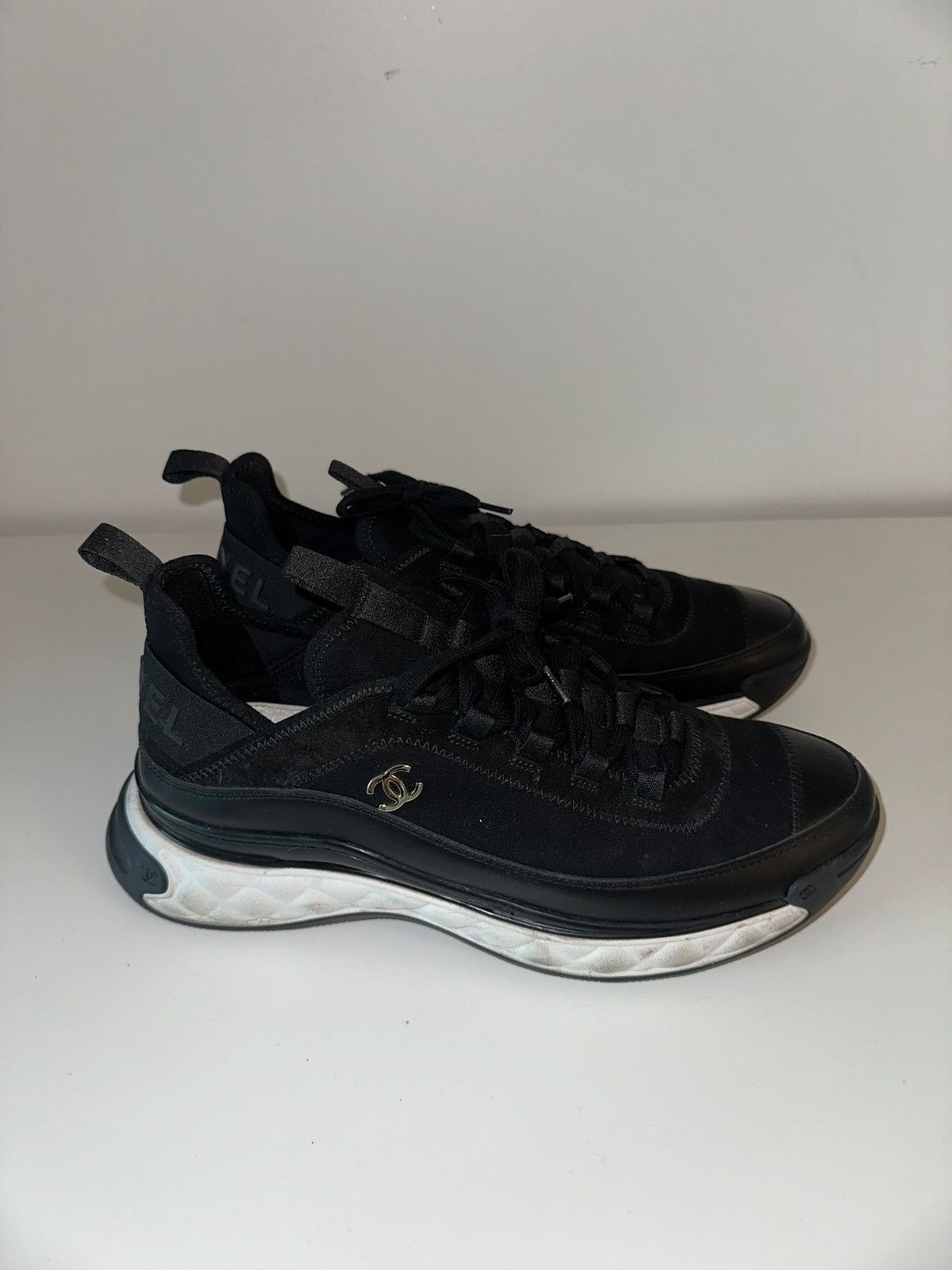 Chanel Chanel Black Leather Trainer Sneakers Size US 8.5 / EU 41-42 - 4 Thumbnail