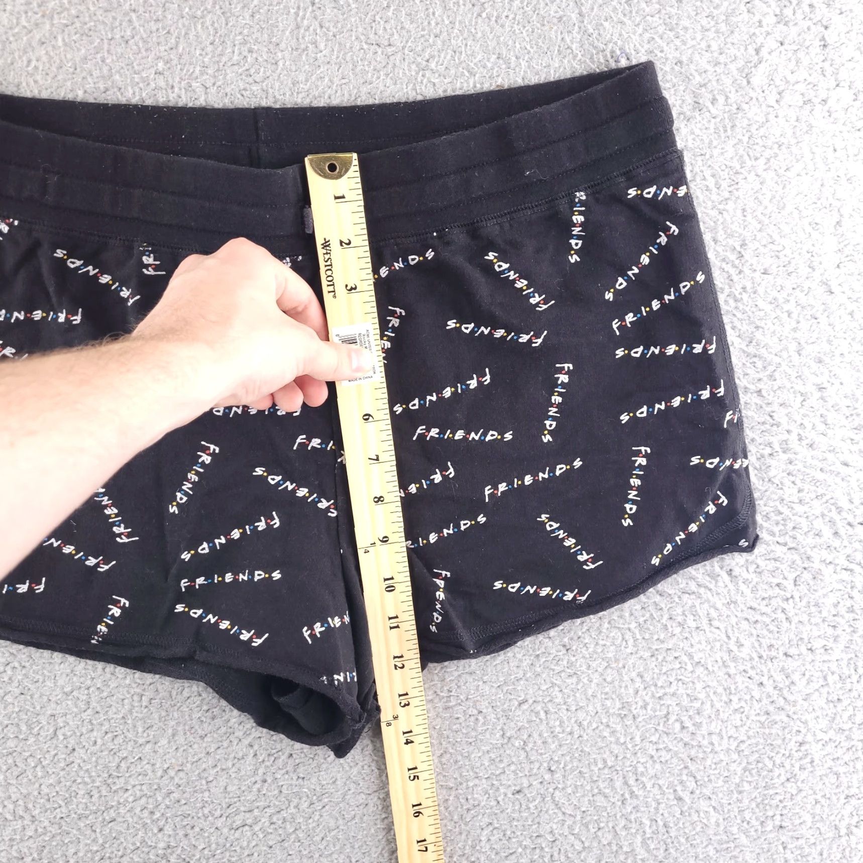 Logo 7 Friends Shorts Womens XL Short Logo TV Show Series Size 40" / US 18 - 7 Thumbnail