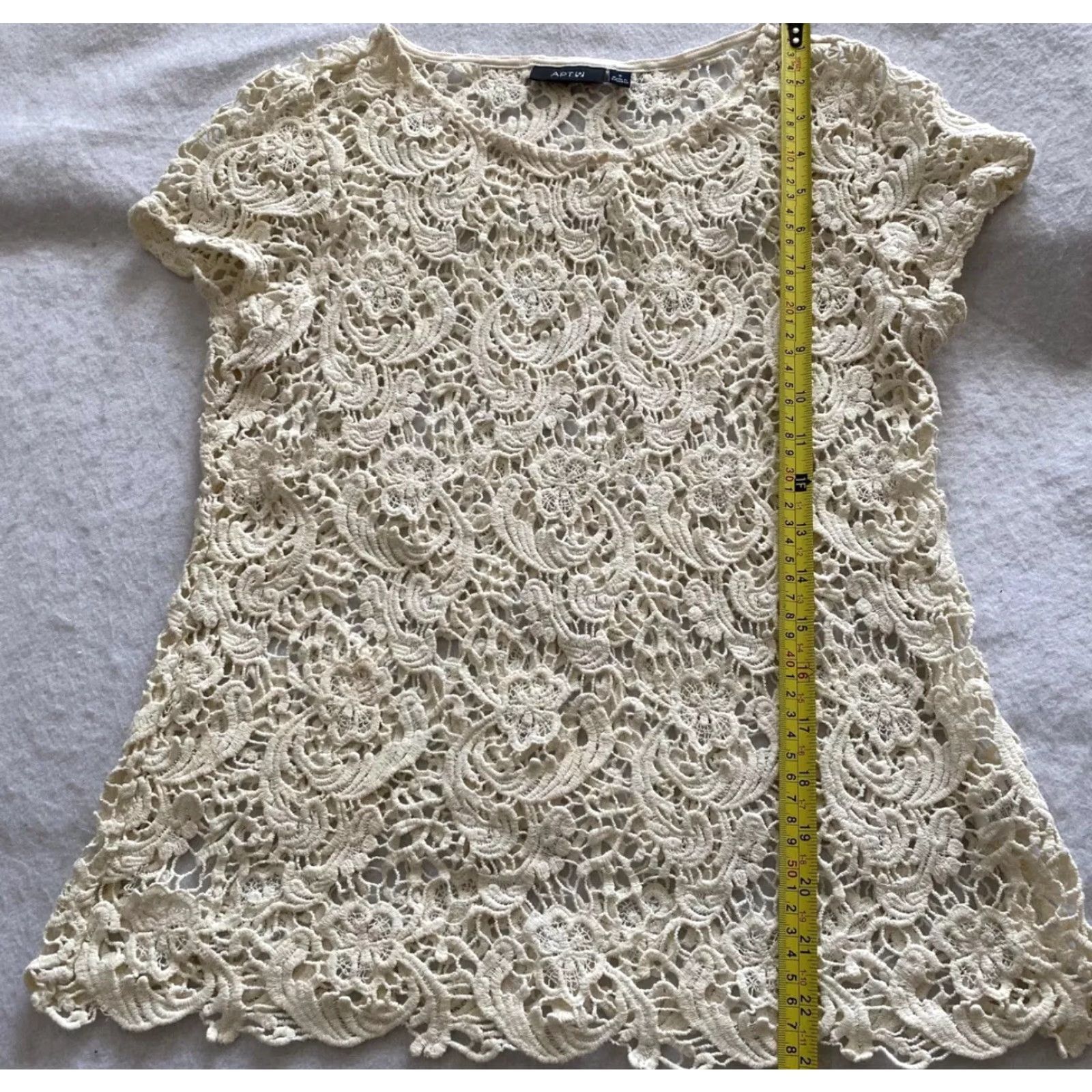 Apt. 9 Apt. 9 Women’s Blouse Top Small Ivory Cream Lace Short Sleeve Shirt Womens Regular Size S Square Neck Casual Romantic Cotton Blend Lace Pattern Size S / US 4 / IT 40 - 4 Thumbnail