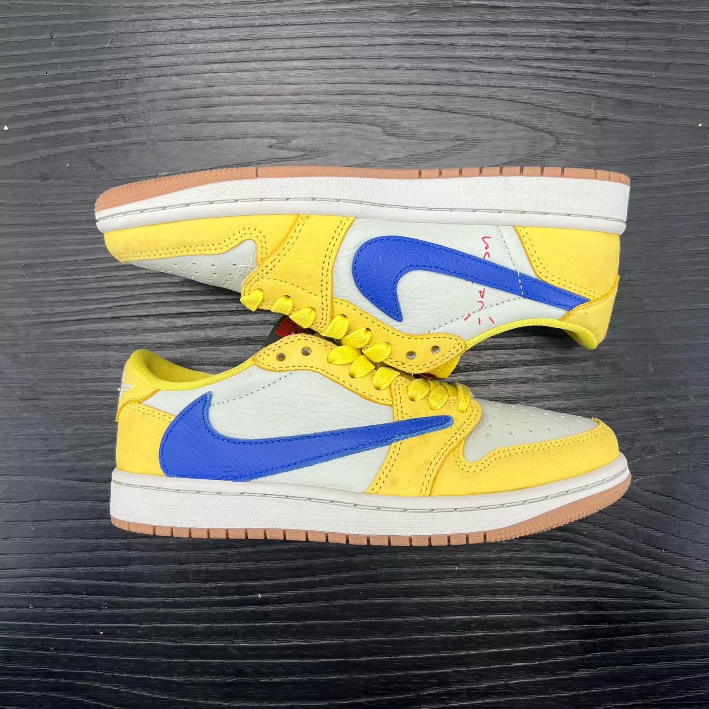 Nike AJ1 Low TS Yellow Barb Women's 36 With Box & Extras Size US 5.5 / IT 35.5 - 3 Thumbnail