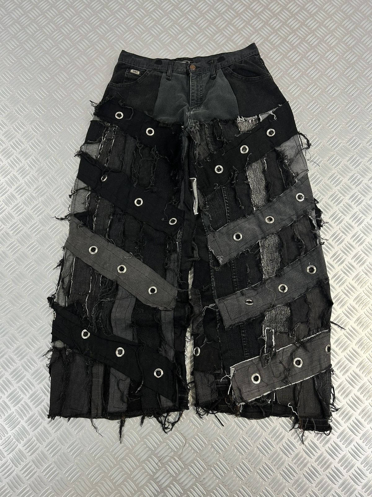 Designer Custom baggy jeans handmade distressed patchwork opium punk Size US 32 / EU 48 - 4 Thumbnail