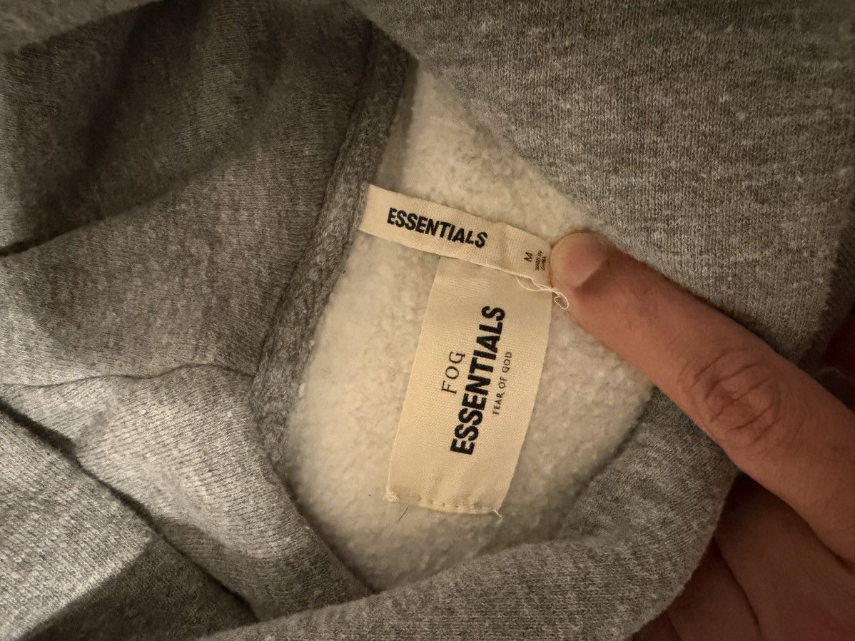 Fear of God Fear of God Essentials Hoodie Grey size Medium Size US M / EU 48-50 / 2 - 3 Thumbnail