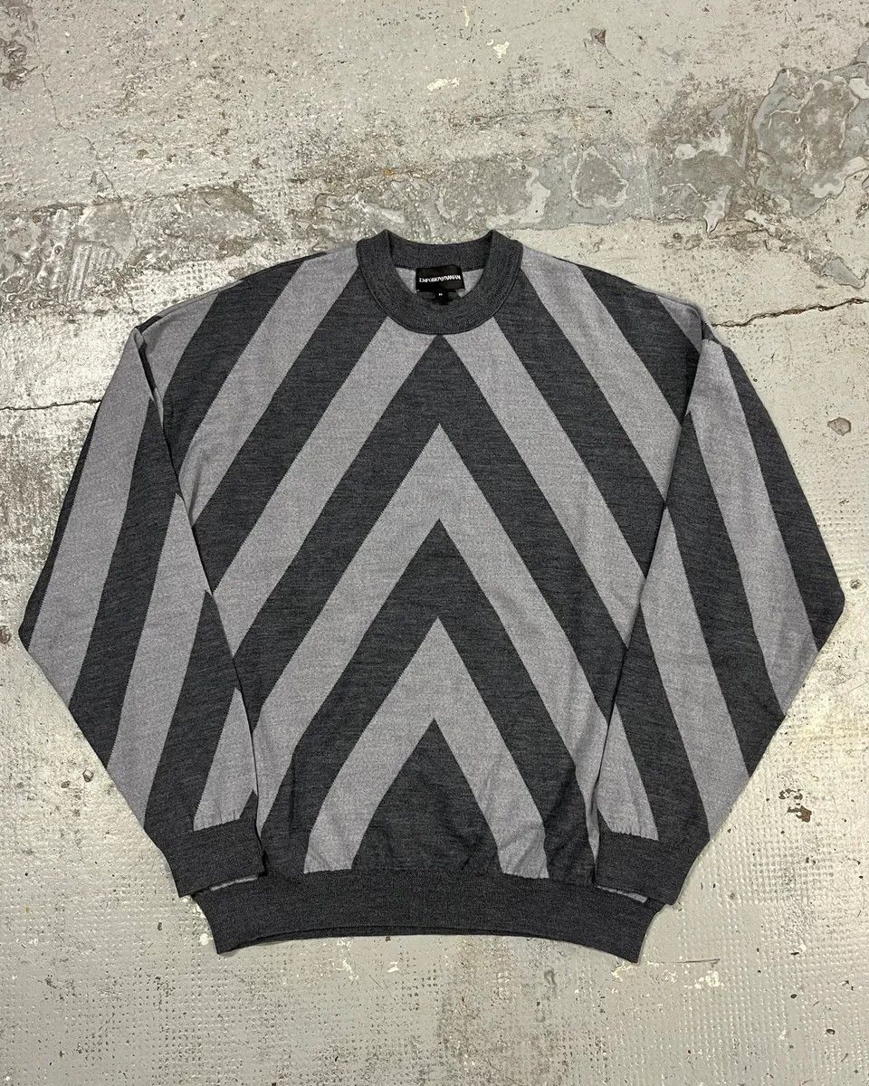 Emporio Armani 2010s Emporio Armani V Lines White & Grey Sweater Size US M / EU 48-50 / 2 - 1 Thumbnail
