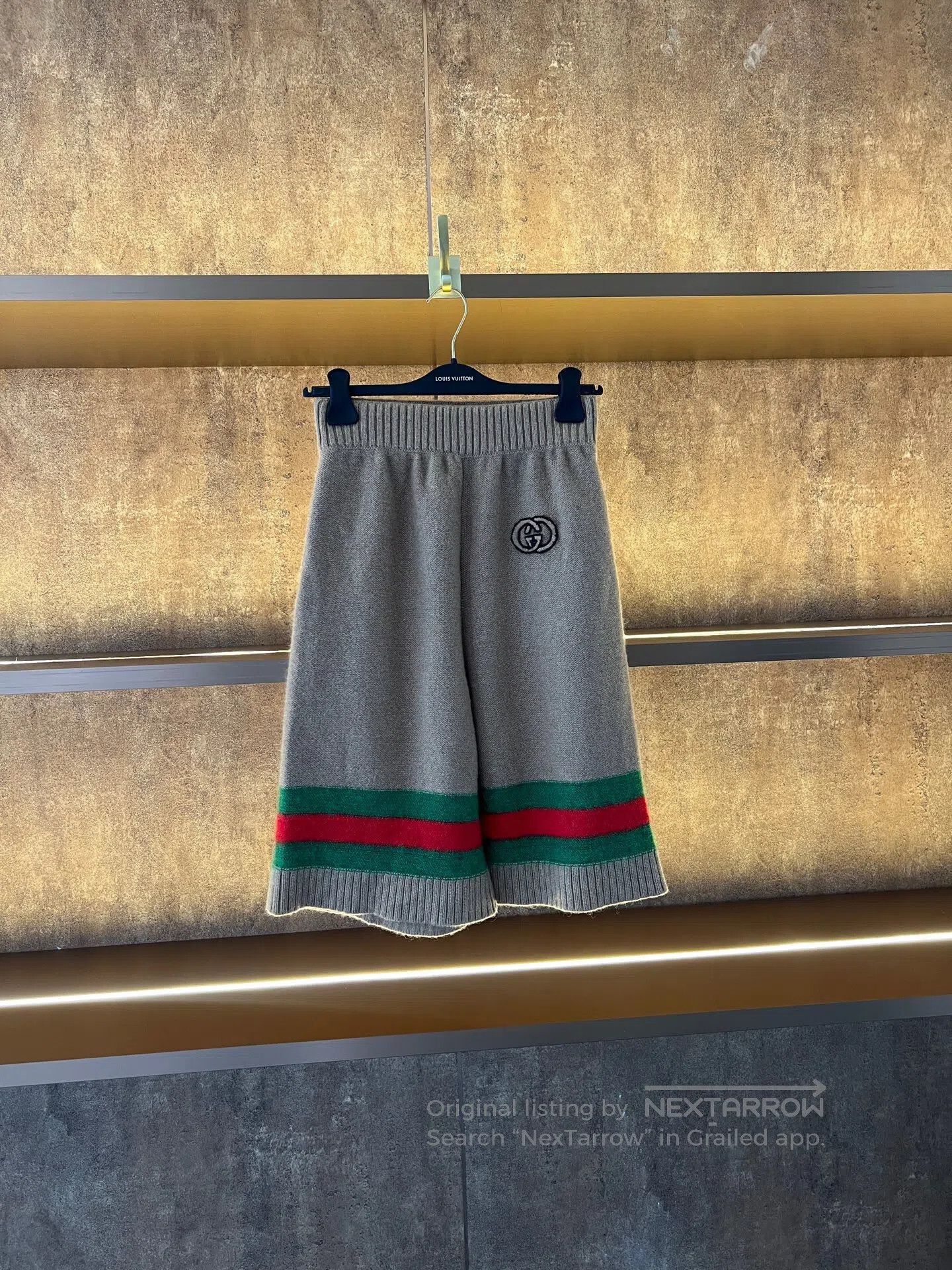 Gucci Guicci size S Wool Shorts| Size US 28 / EU 44 - 1 Thumbnail