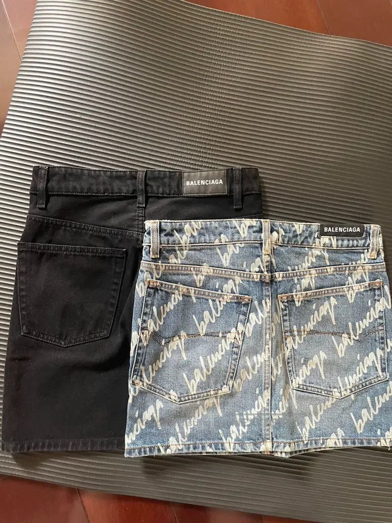 Balenciaga Balenciaga Denim skirt with full logo print Size 33" - 2 Thumbnail