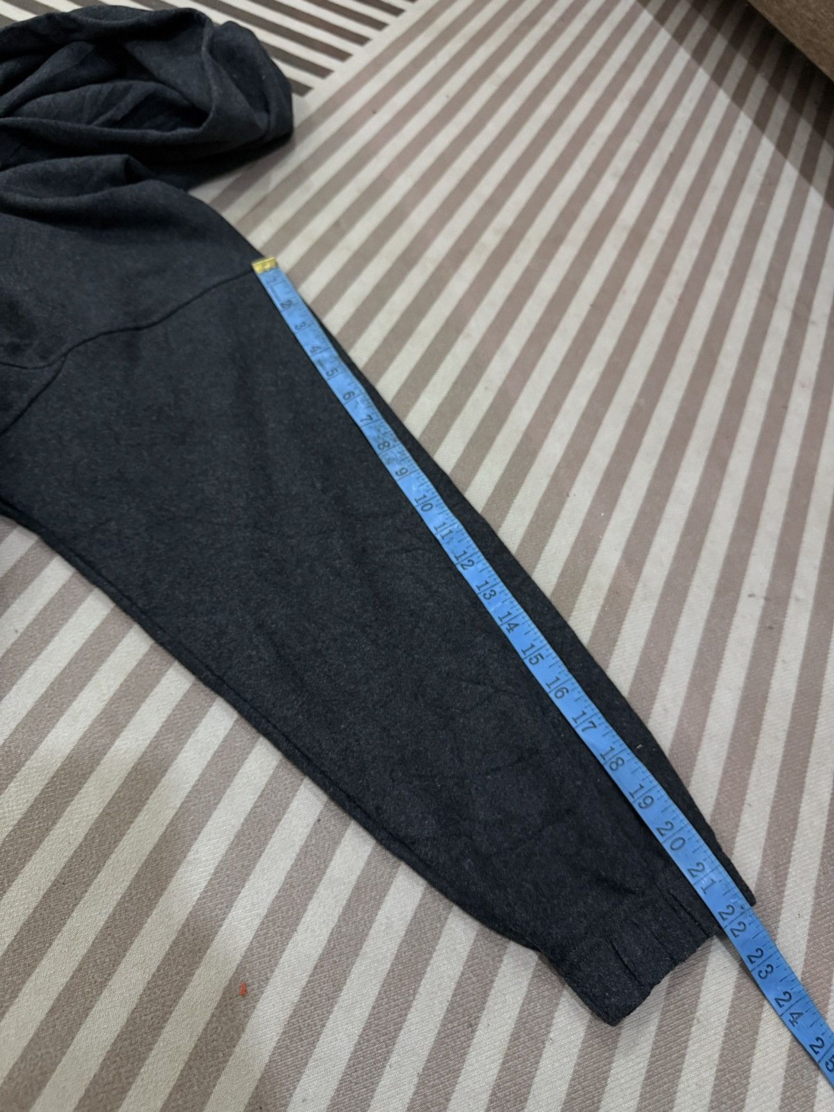 Uniqlo 🔥🔥🔥ARCHIVE UNIQLO HOODIE SWEATSHIRTS Size US M / EU 48-50 / 2 - 12 Thumbnail
