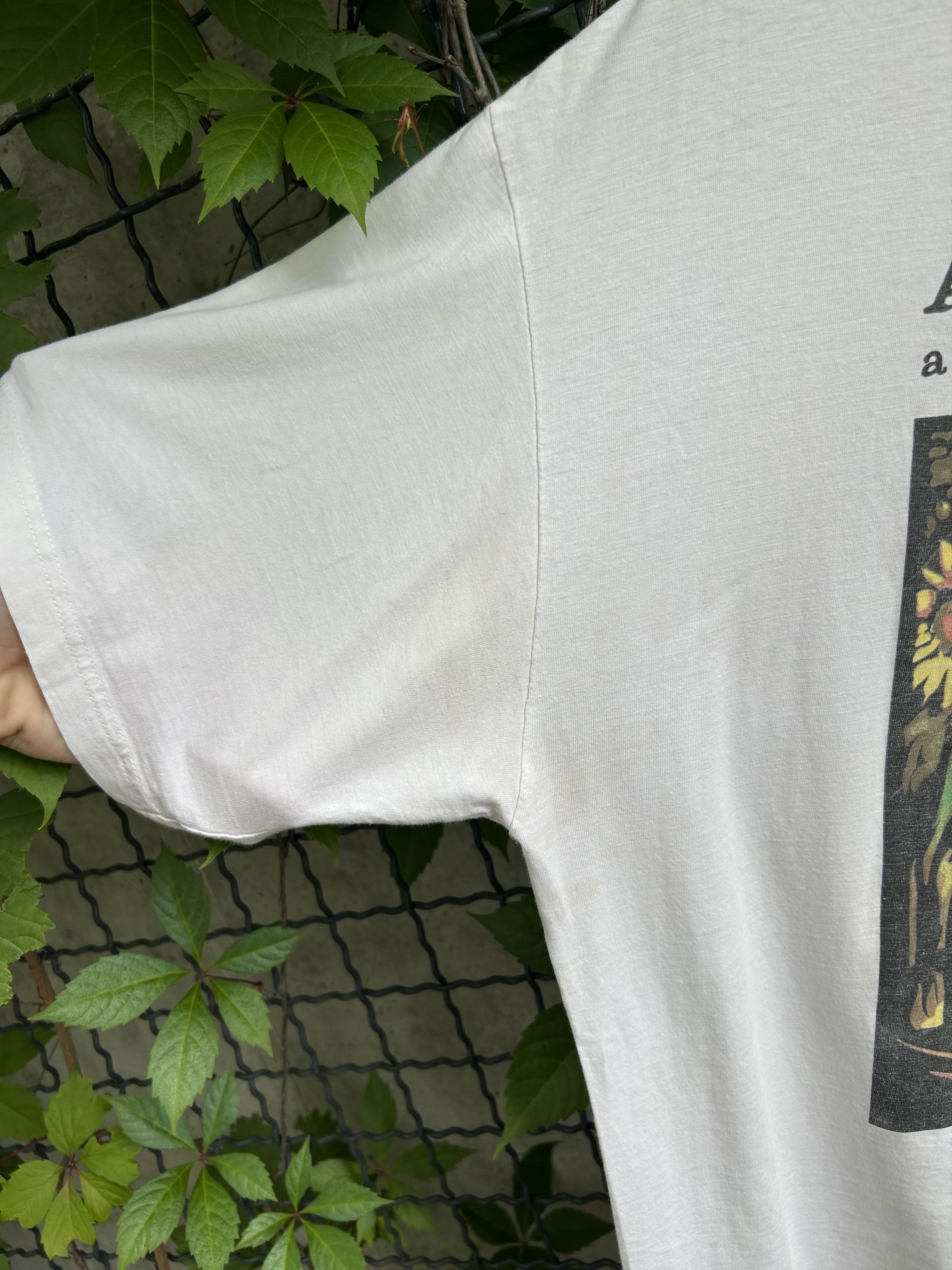 Vintage Vintage 1997 Christopher Wormell Wine and Sunflowers Art Tee Size US L / EU 52-54 / 3 - 6 Thumbnail